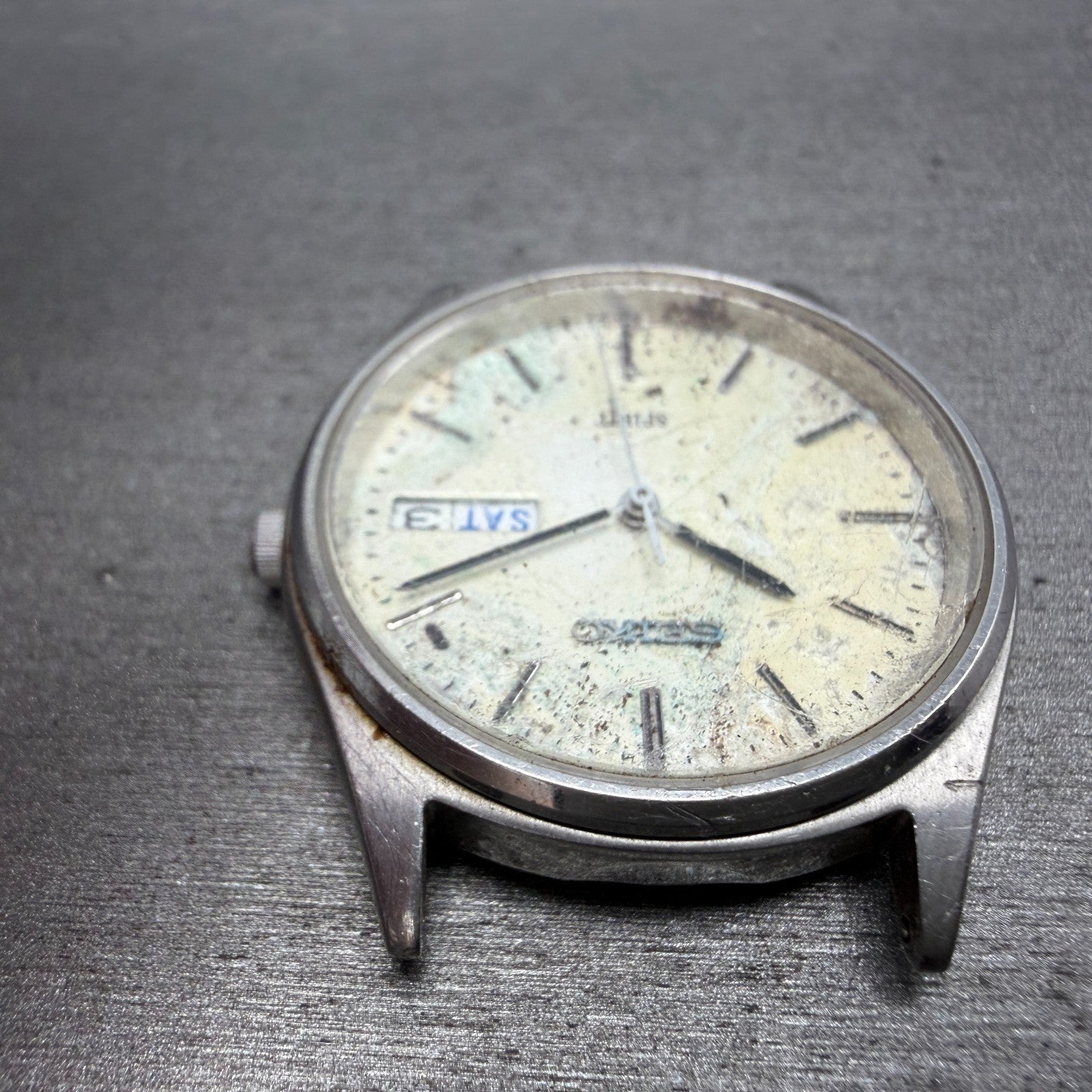 Seiko Spirit Watch Men 35mm White Dial Silver Tone Daydate 7N48-7A00 PARTS VTG5