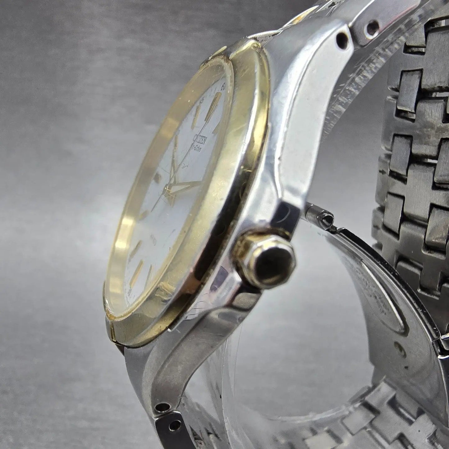 Citizen Eco-Drive Watch Men 38mm White Dial Two Tone Date E111-S049521 Runs2
