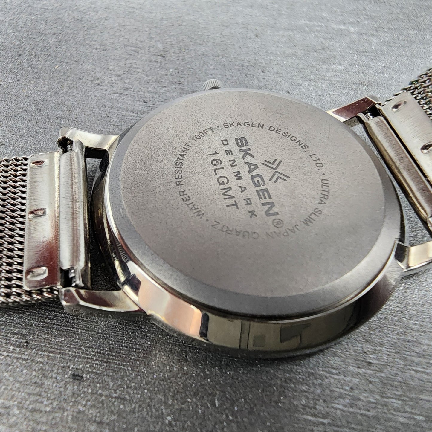 Skagen Watch Men 34mm Gray Dial Titanium Date Round Mesh Band 16LGMT NewBat A12