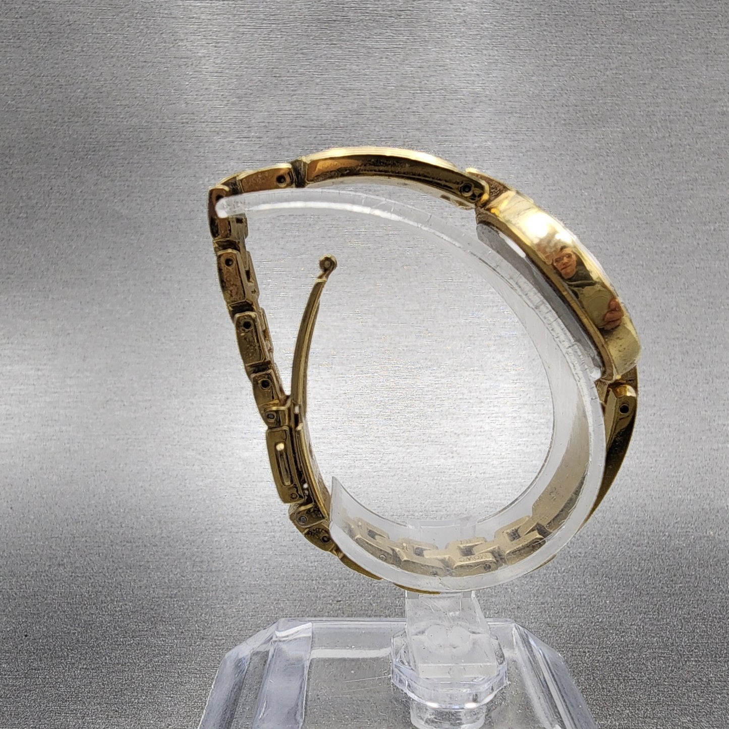 Seiko Solar Watch Women 27mm MOP Dial Gold Tone Round V115-0BM0 Runs