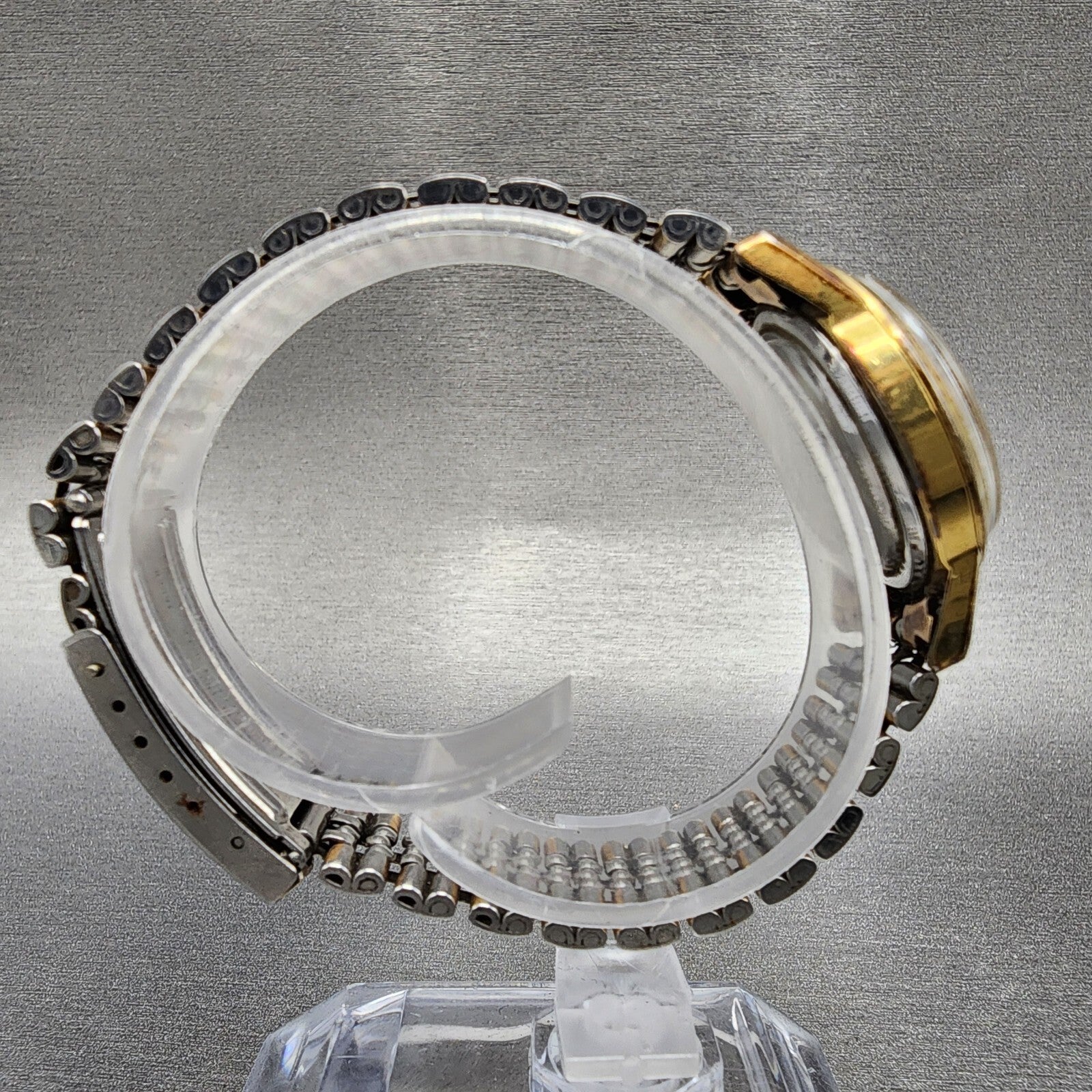 VTG Seiko Watch Women 26mm Silver Dial Gold Tone Date Manual Wind 21180230 Runs8