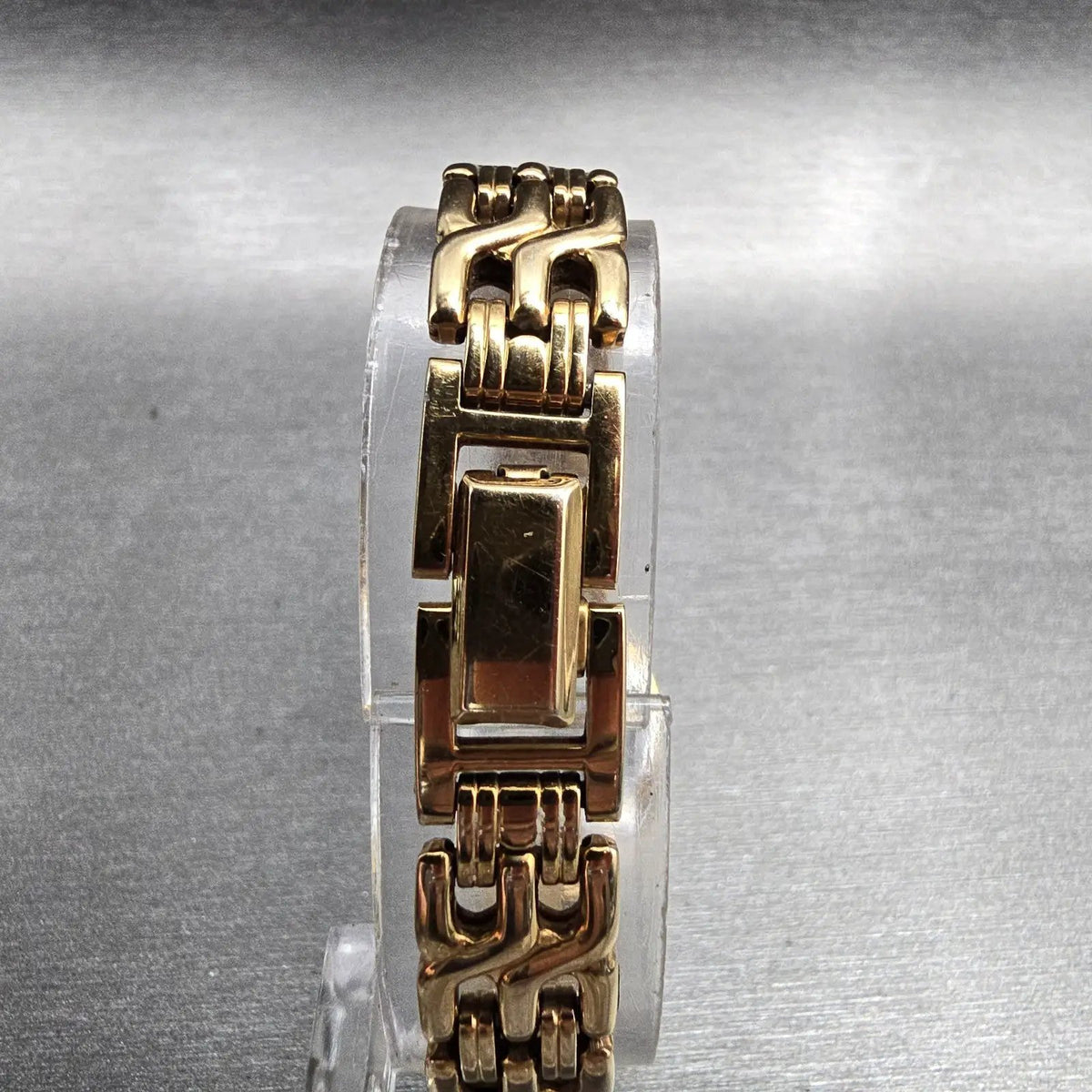 Seiko Watch Women 21mm Champagne Dial Gold Tone Round 1N00-1E09 New Battery JP27