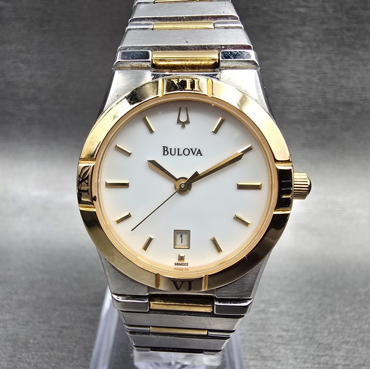Bulova Watch Women 27mm White Dial Two Tone Date Round 98M002 New Battery0