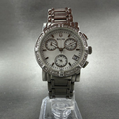Bulova Chronograph Watch Women 30mm White Dial Silver Tone Date 96R19 New BattAB5