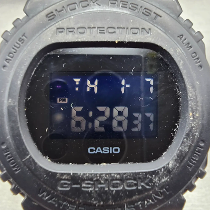 Casio G-Shock DW-5750E Watch Men 46mm Black Dial Black Chrono Alarm New Battery1