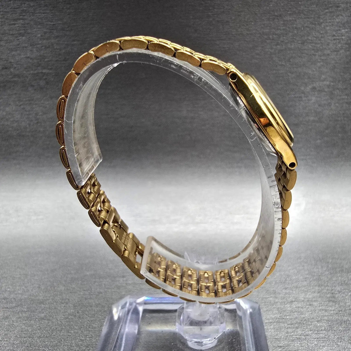 Citizen CQ Watch Women 20mm Champagne Dial Gold Tone 5930-S29762 New Battery JKL10