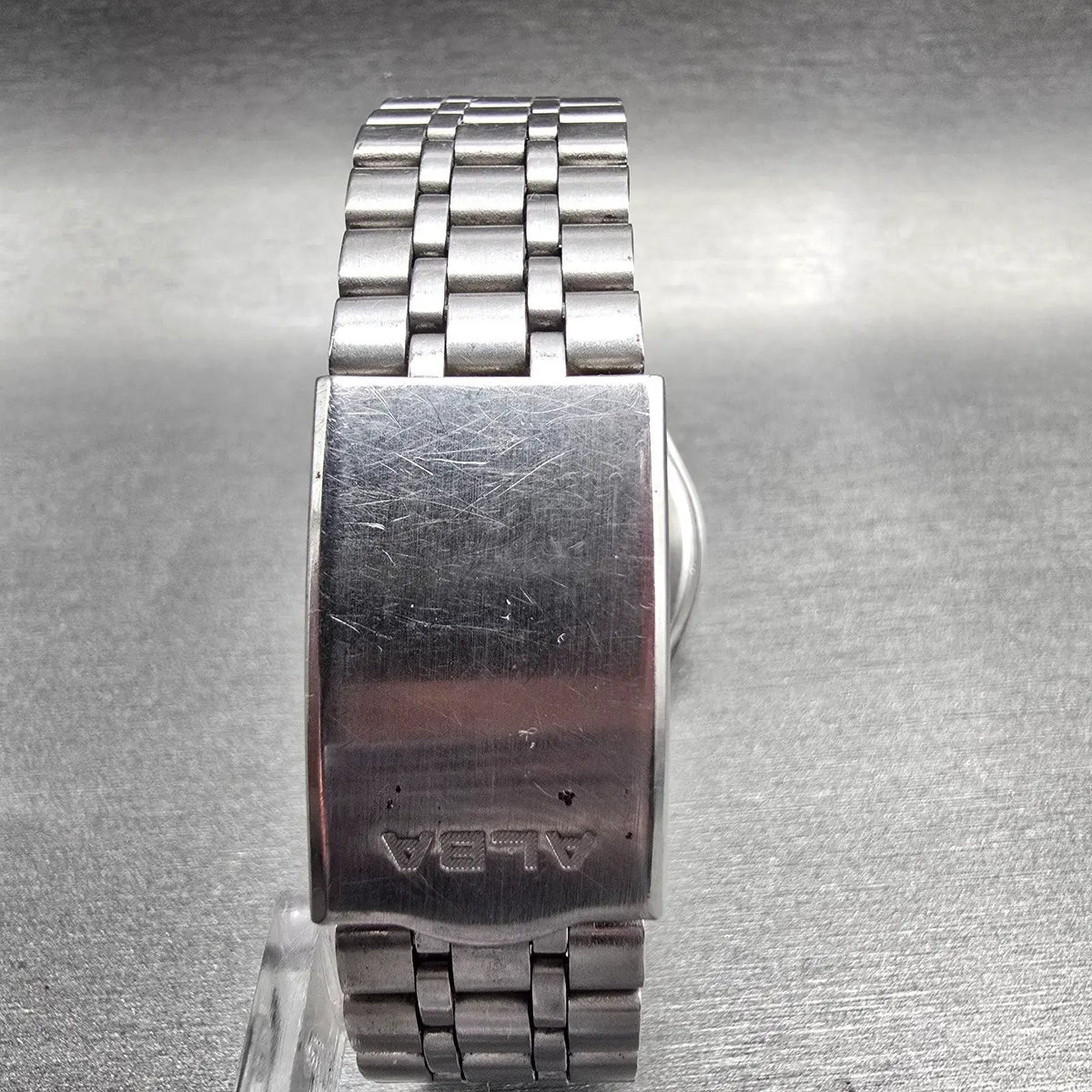 Seiko Alba Watch Men 34mm Yellow Dial Silver Tone Daydate V733-7A00 New Battery7
