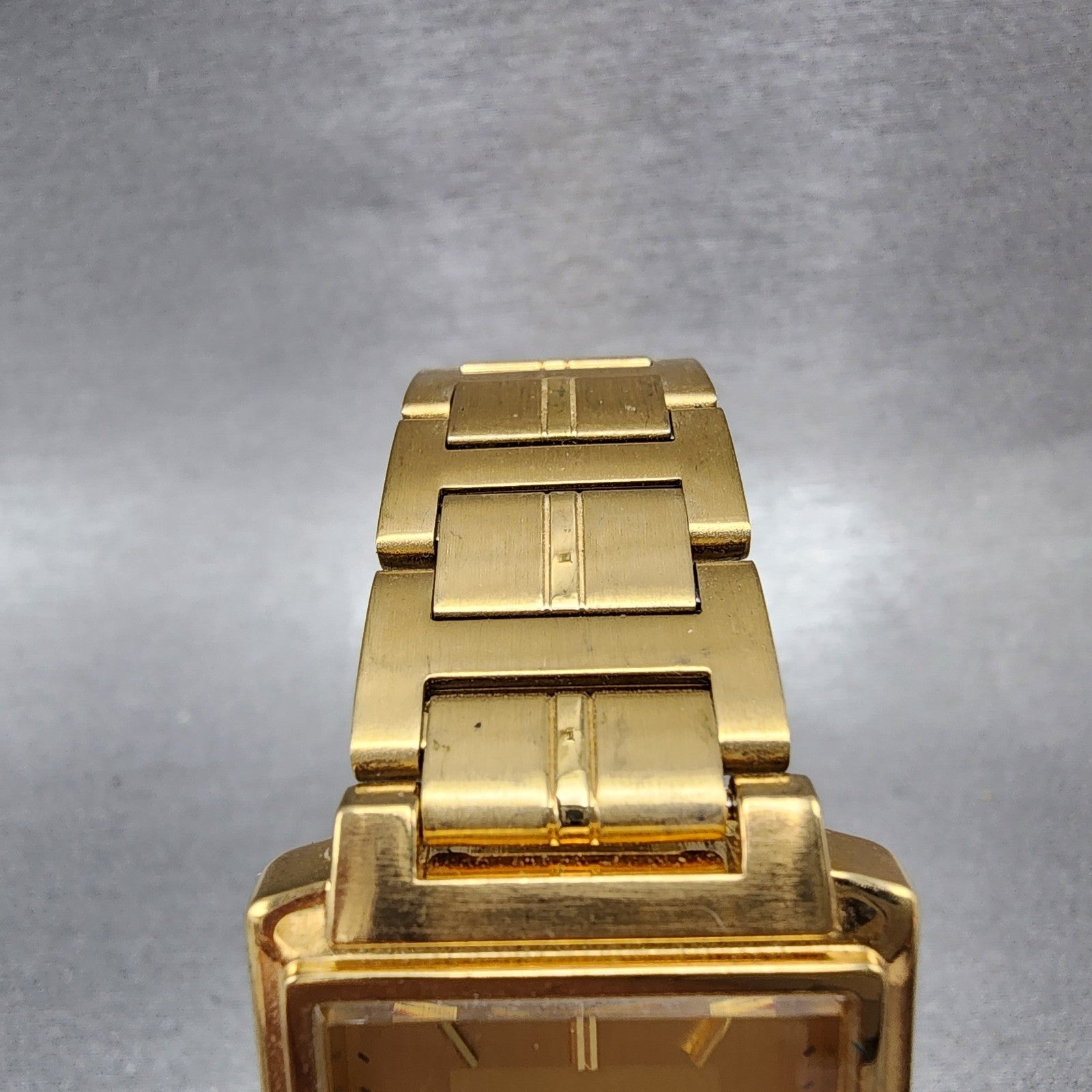 Seiko Tank Watch Men 26mm Champagne Dial Gold Tone Rectangle 7N015C90 New Batt4