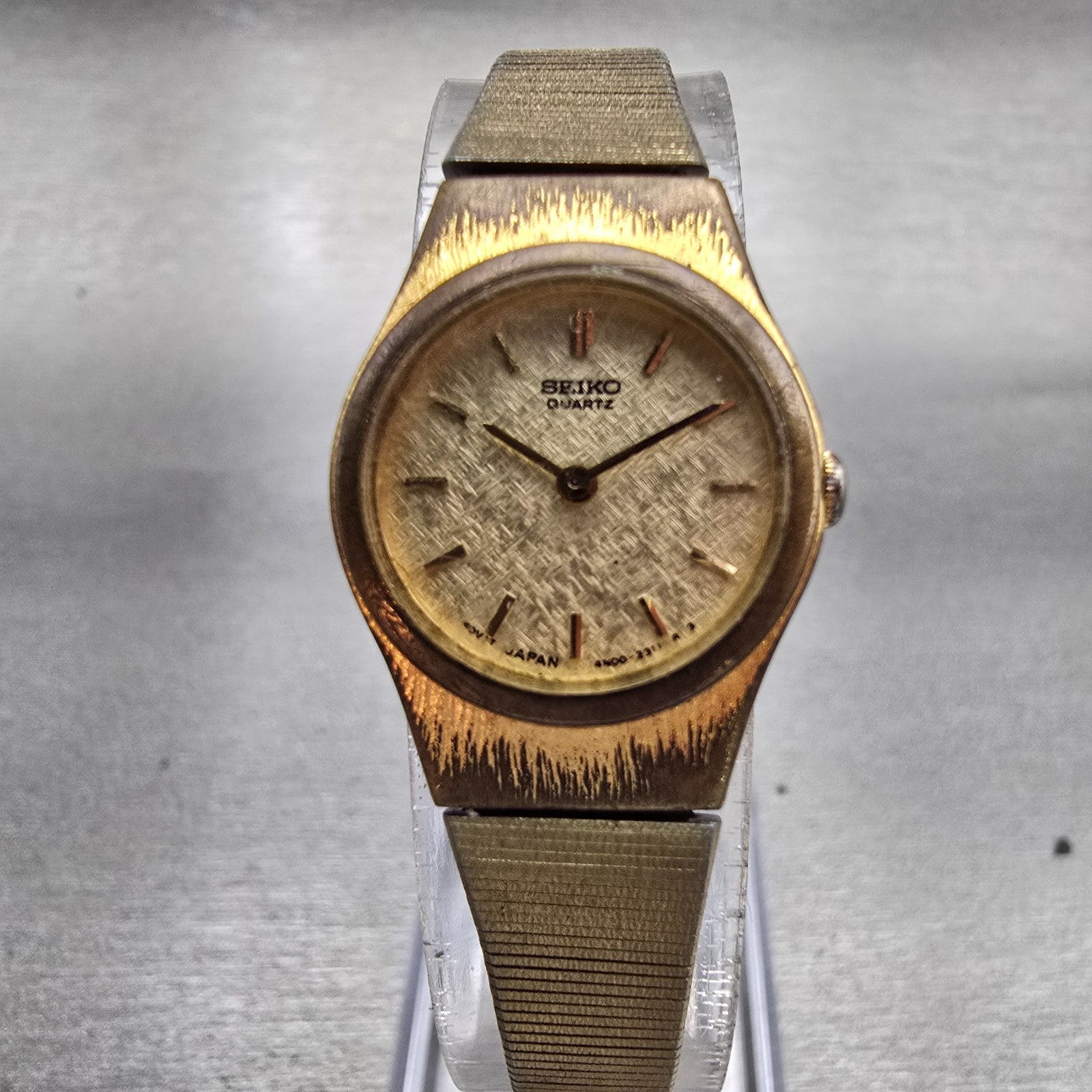 Seiko Watch Women 19mm Champagne Dial Gold Tone Round 4N00-0661 New Battery VTG0