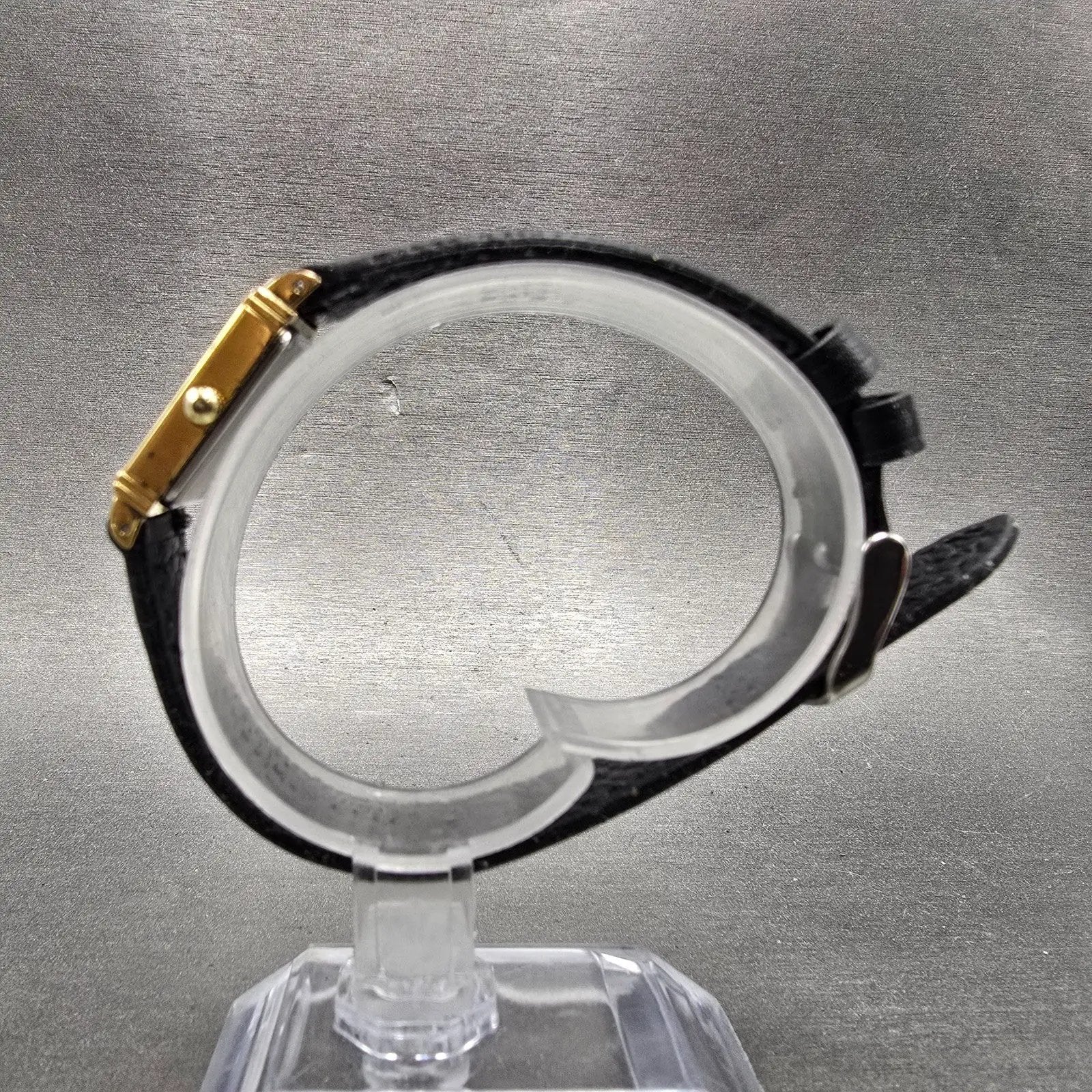 Rado Tank Watch Women 17mm Gold Dial Gold Tone Rectangle 204.5347.2 New Battery6