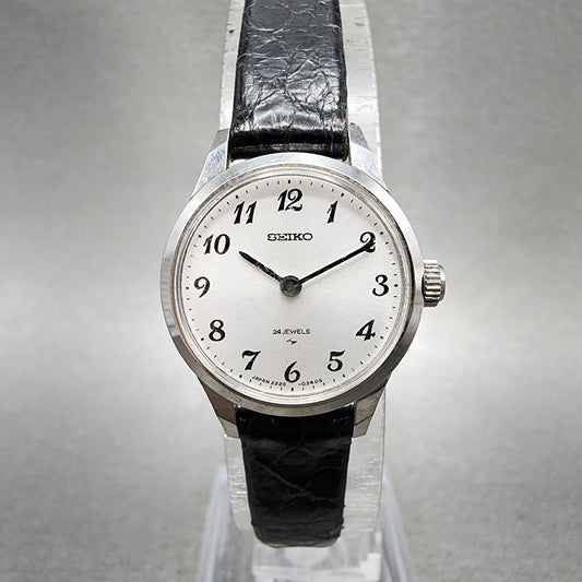 Seiko Watch Women 21mm Silver Dial Silver Tone Manual Round 22200020 Runs0