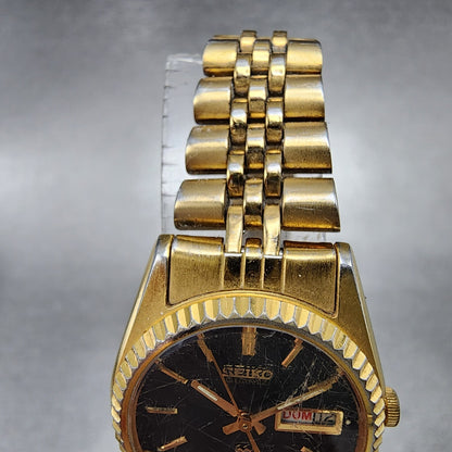 Seiko SQ Watch Women 24mm Black Dial Gold Tone Daydate Round 3Y030169 New Batt4