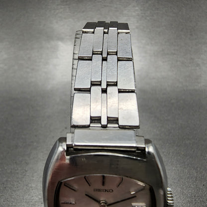 Seiko Watch Women 26mm Silver Dial Silver Tone Manual Wind 25593140 Runs4