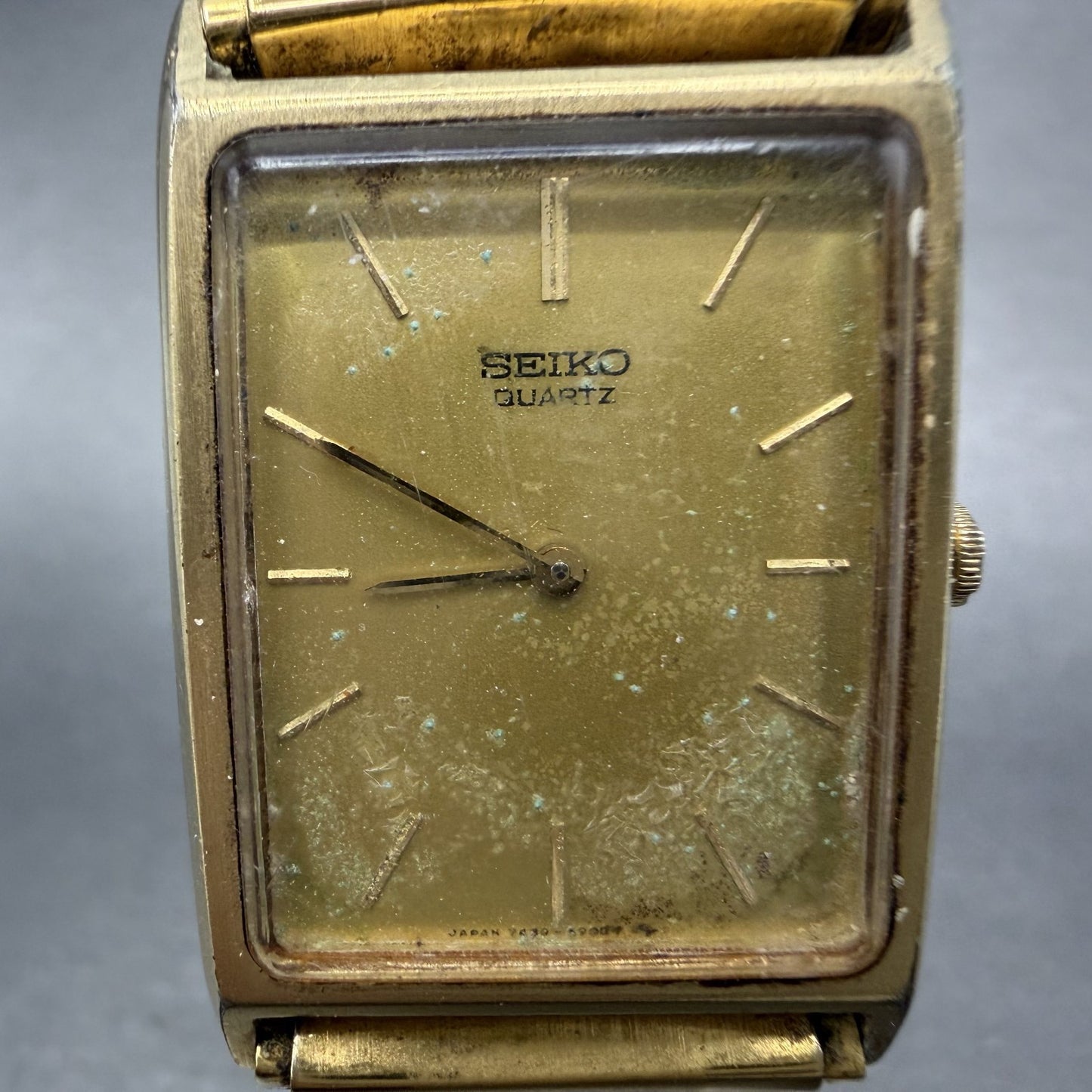 Seiko Tank Watch Men 25mm Champagne Dial Gold Tone Rectangle 7430-5560 PARTS2