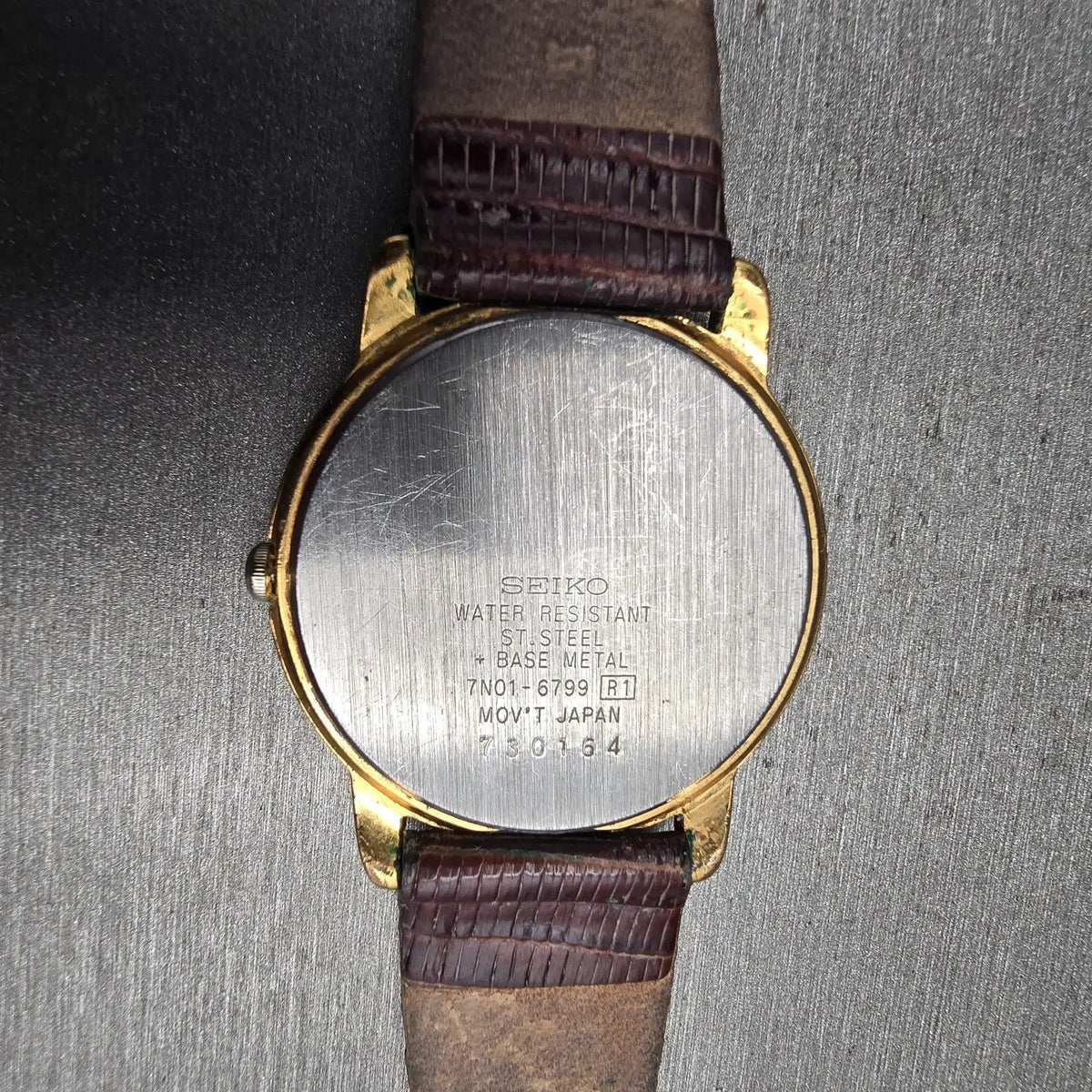 Seiko Watch Men 33mm Ivory Dial Gold Tone Round 7N01-6799 New Battery Vintage10