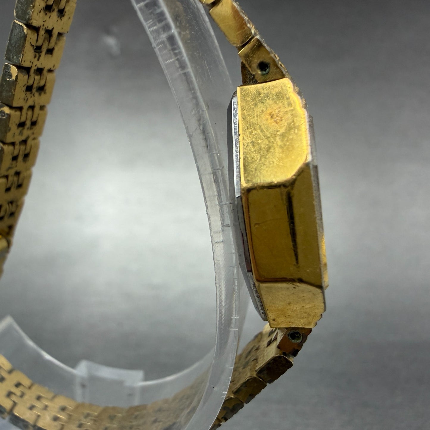 Citizen CQ Watch Women 19mm Champagne Dial Gold Tone 4031-892721 New Battery3