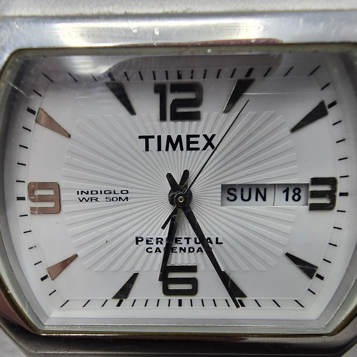 Timex Perpetual Calendar Watch Men 40mm White Dial Silver Tone Daydate New BattP1