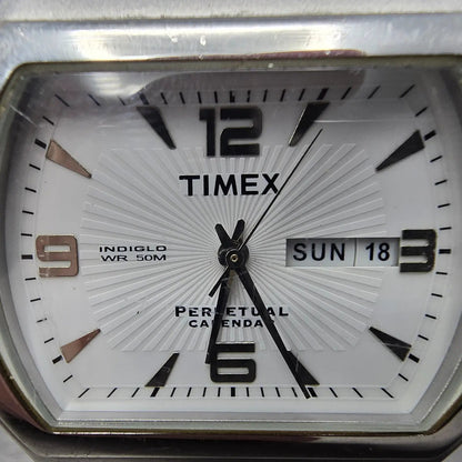Timex Perpetual Calendar Watch Men 40mm White Dial Silver Tone Daydate New BattP1