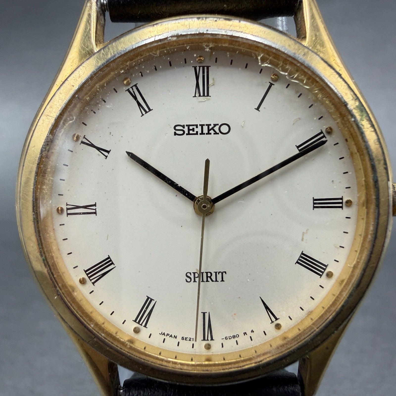 Seiko Spirit Watch Unisex 33mm White Dial Gold Tone Round 5E21-6D70 New Battery1