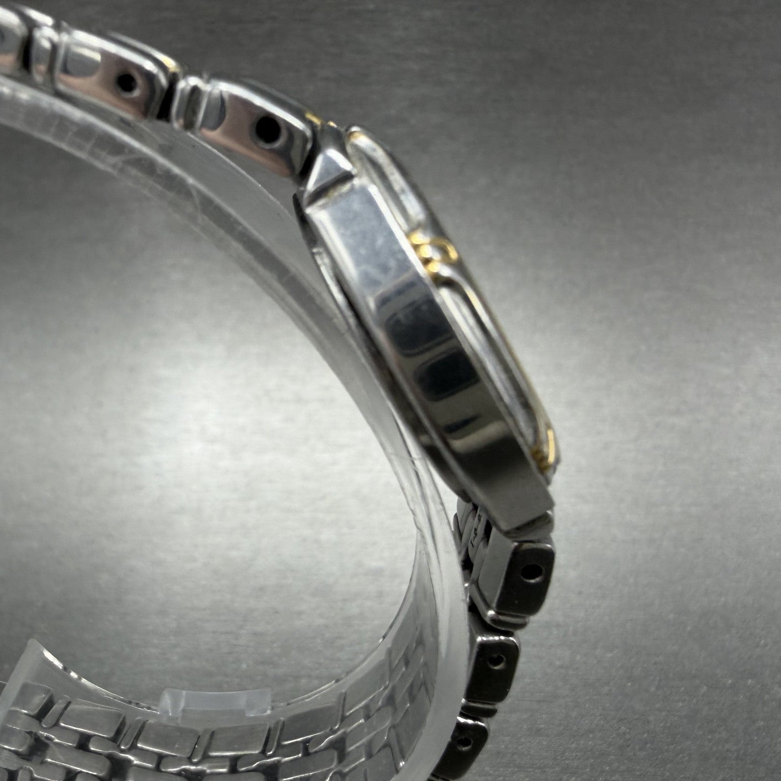 Seiko Watch Women 26mm Silver Dial Two Tone Date Round 7n82-0at0 New Battery IOJ3