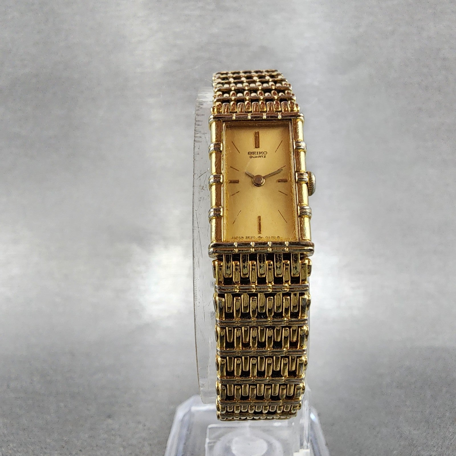 Seiko Tank Watch Women 12mm Champagne Dial Gold Tone 2e205070 New Battery5