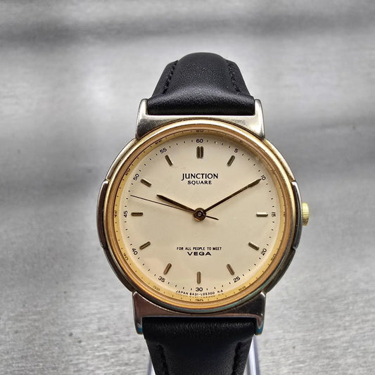 Vega Junction Square Watch Unisex 30mm Cream Dial Gold Tone 8A31-L00921 New Batt0