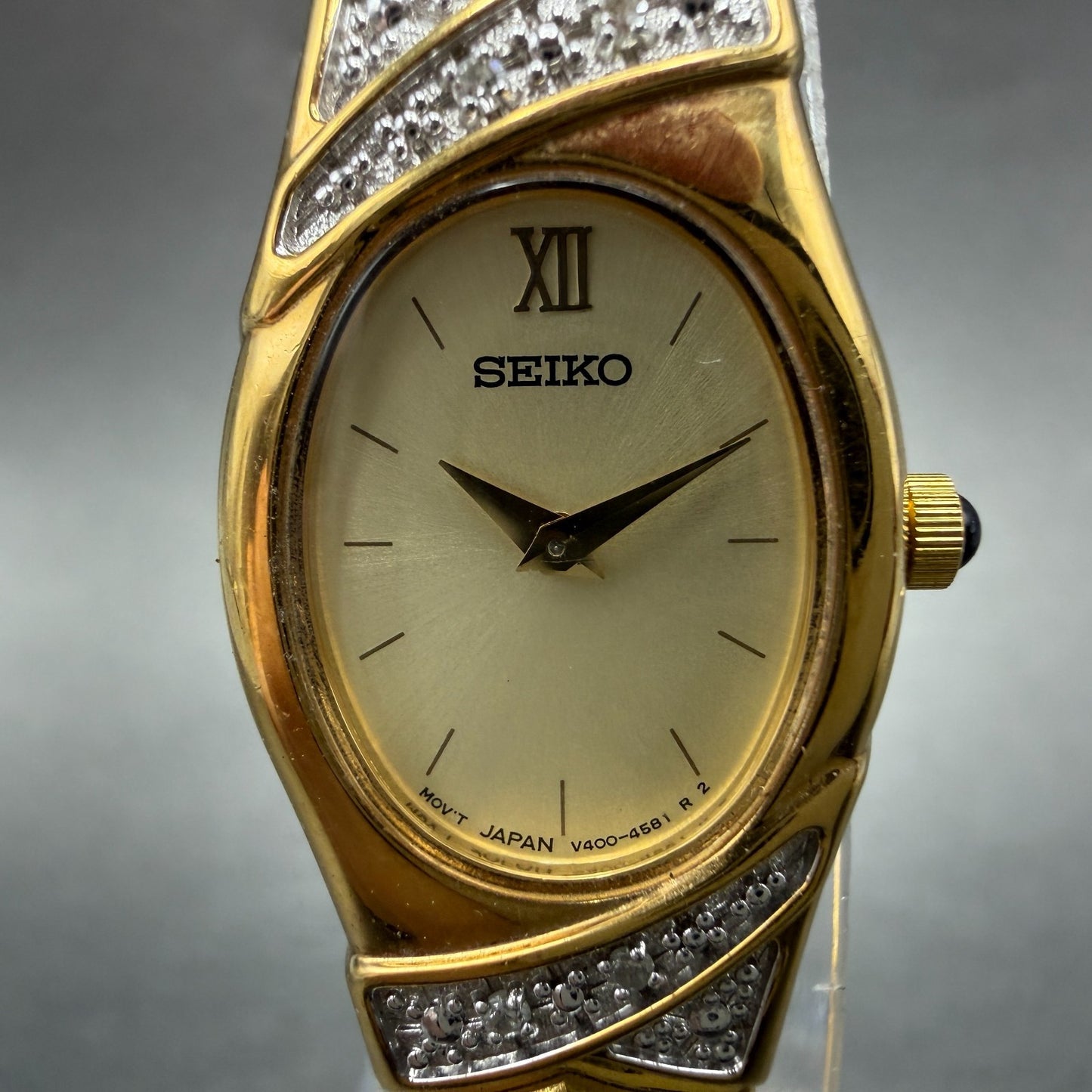 Seiko Watch Women 17mm Champagne Dial Gold Tone Oval V400-6559 VTG New Battey1