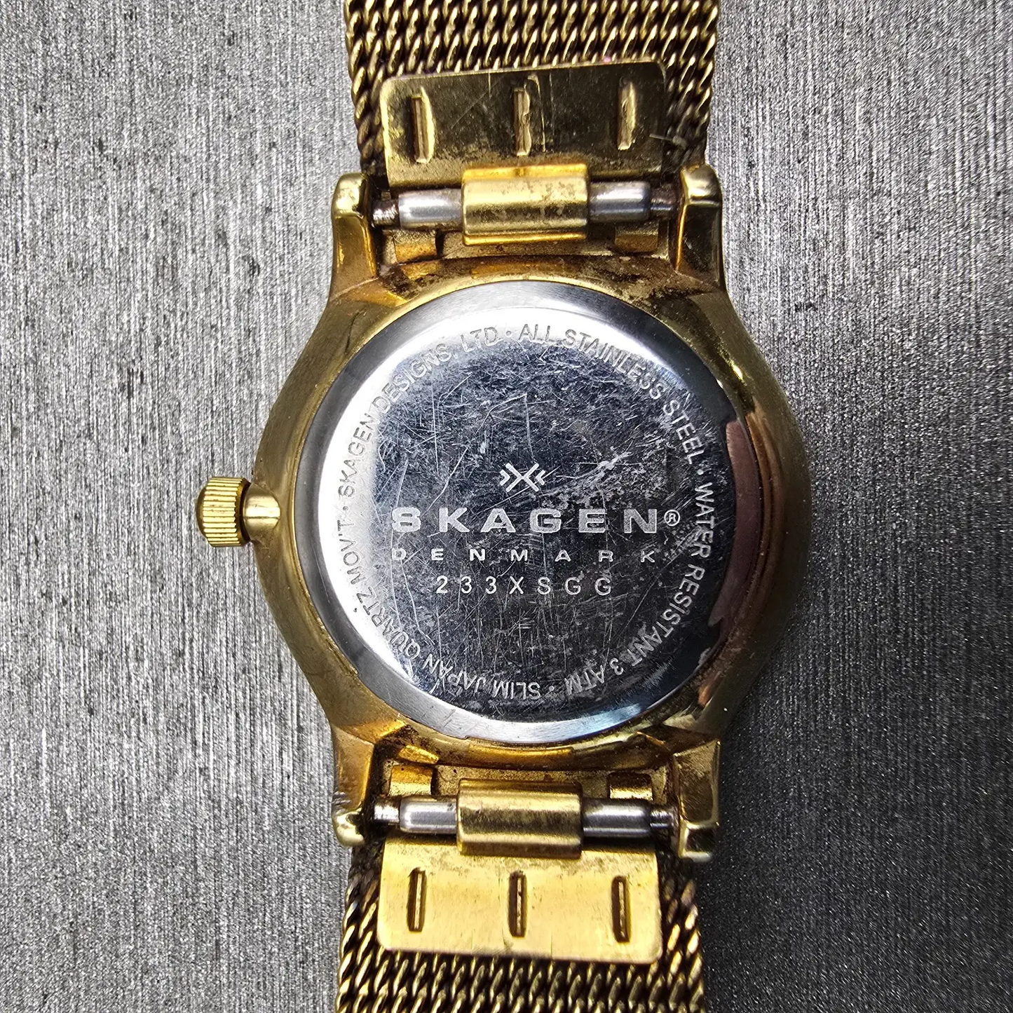 Skagen Denmark Watch Women 24mm MOP Dial Gold Tone Round 233XSGG New Battery10