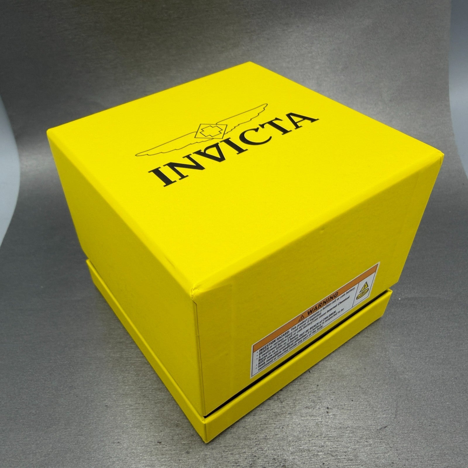 Invicta Pro Diver Watch Men 43mm Green Dial Gold Tone Bracelet Round 497027