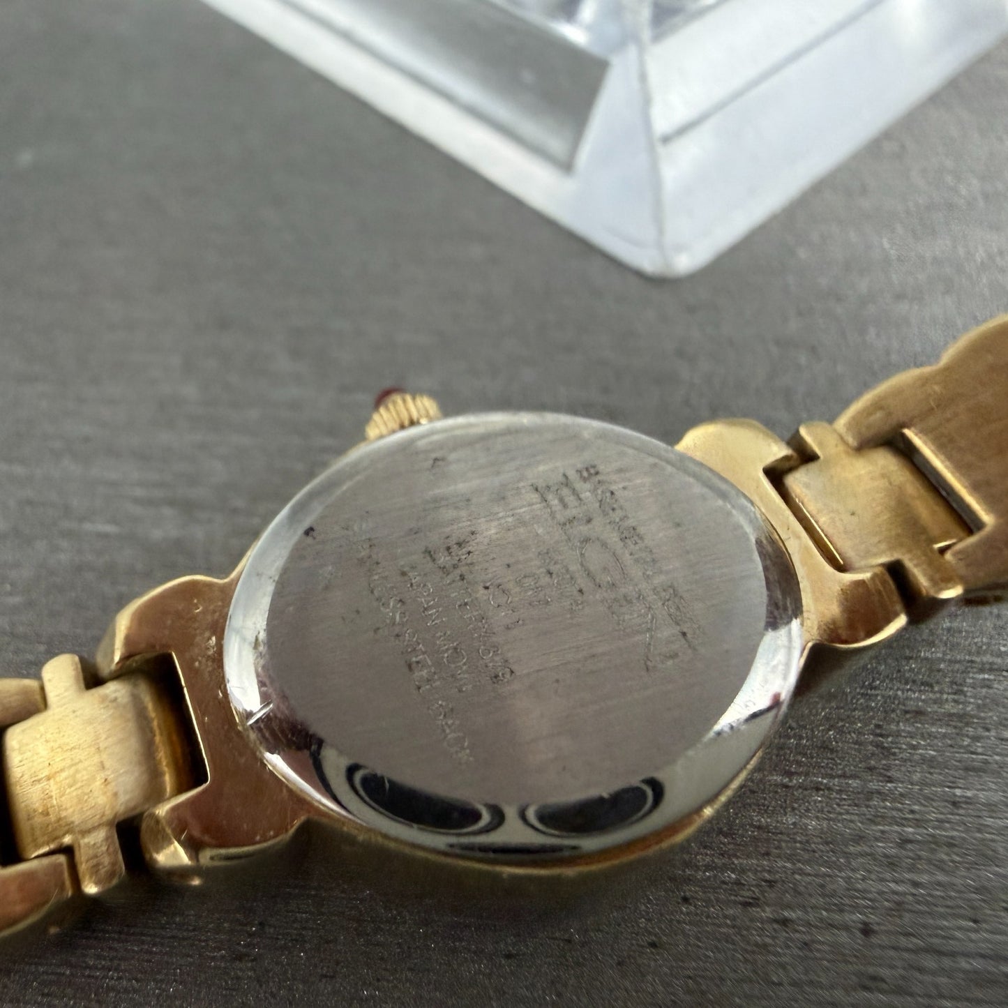 Elgin Watch Women 17mm MOP Dial Gold Tone Oval EG074 New Battery Bracelet9
