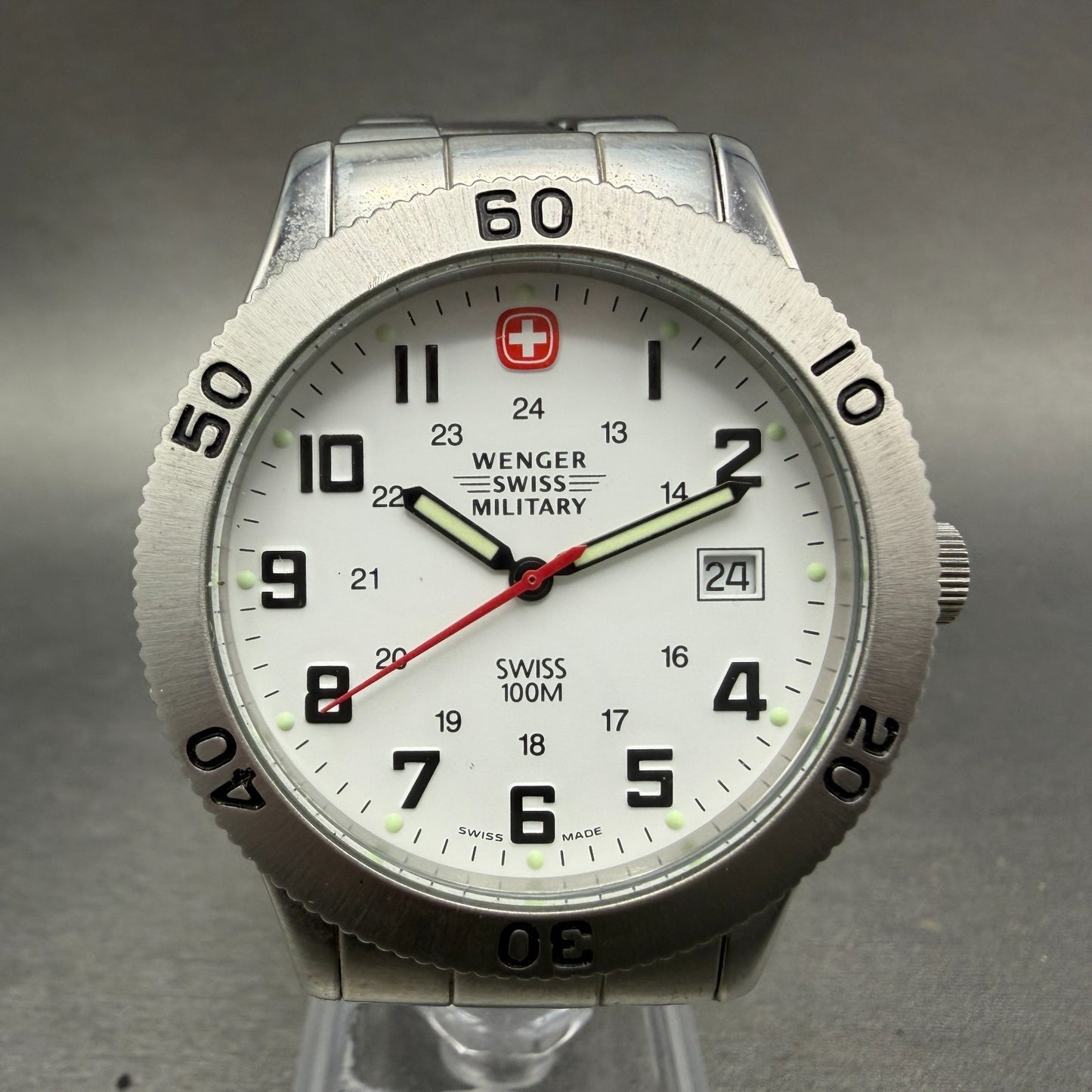 Wenger Swiss Military Dive Watch Men 39mm White Dial Steel Date Round New Batt0