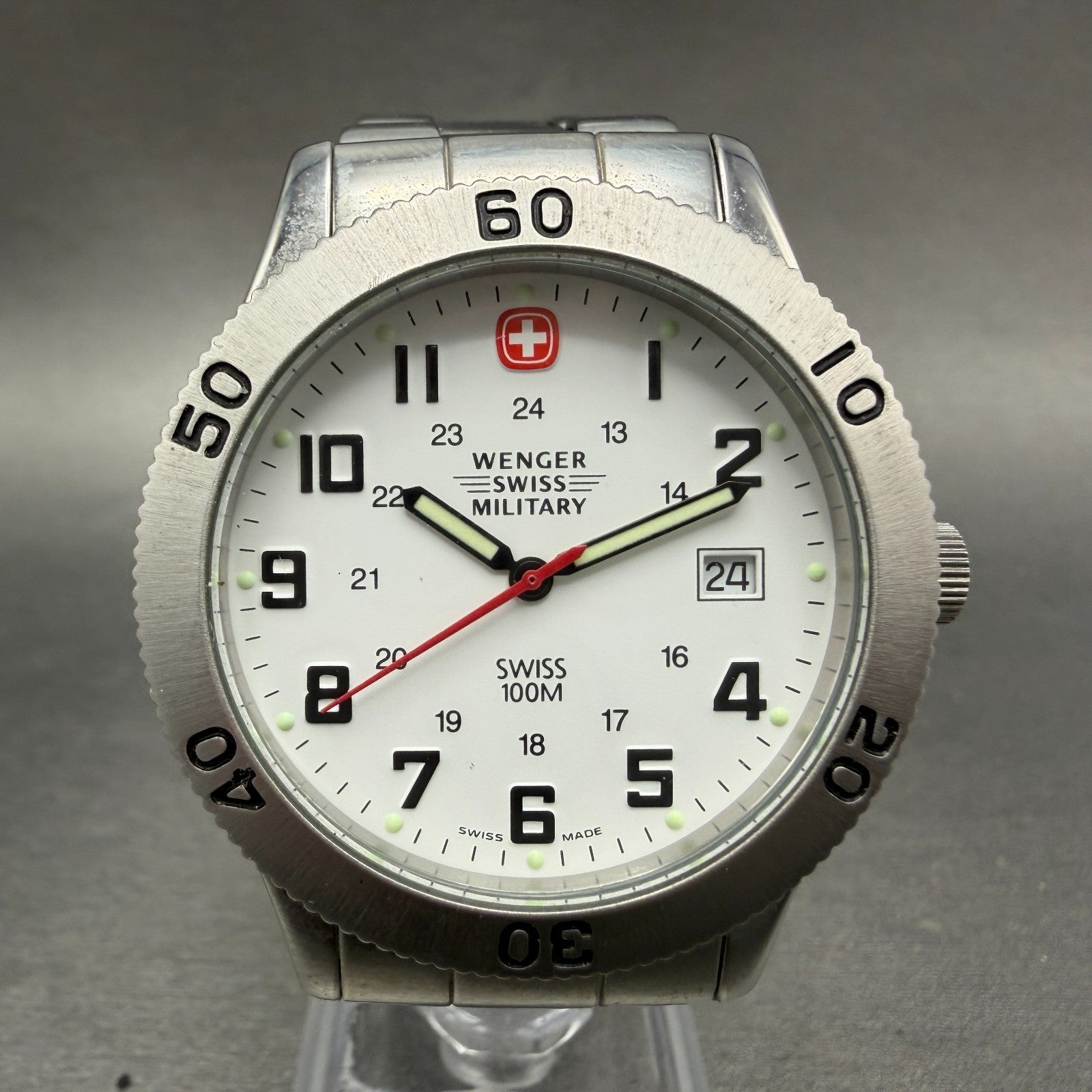 Wenger Swiss Military Dive Watch Men 39mm White Dial Steel Date Round New Batt0