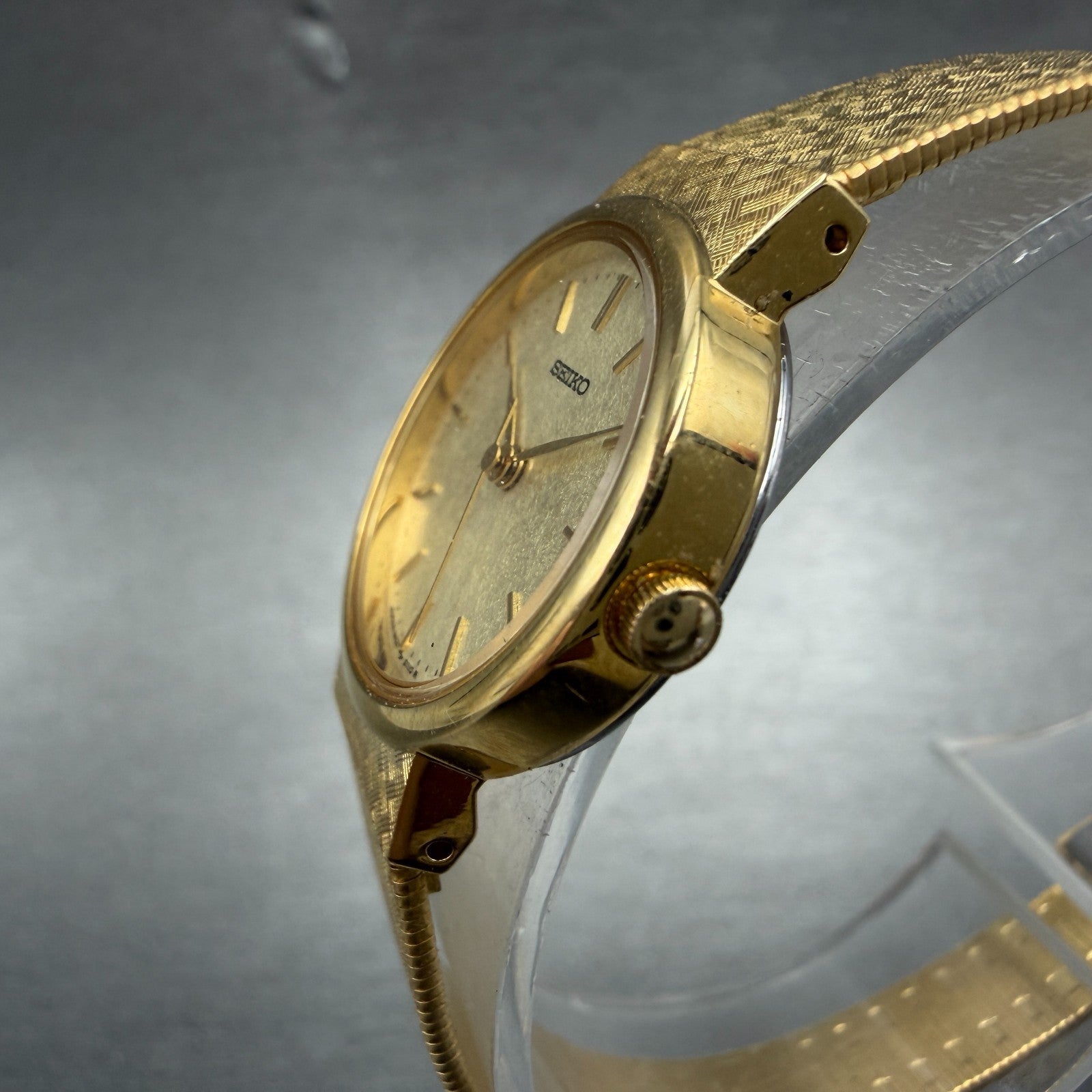 Seiko Watch Women 22mm Champagne Dial Gold Tone Round 4N21-0072 New Battery2