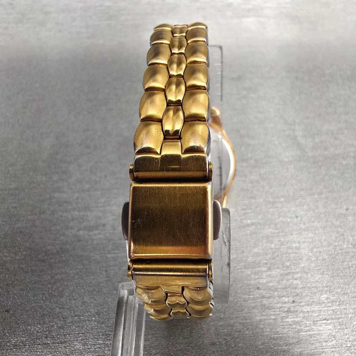 Alba Success Watch Women 24mm Ivory Dial Gold Tone Round V701-1720 New Battery7