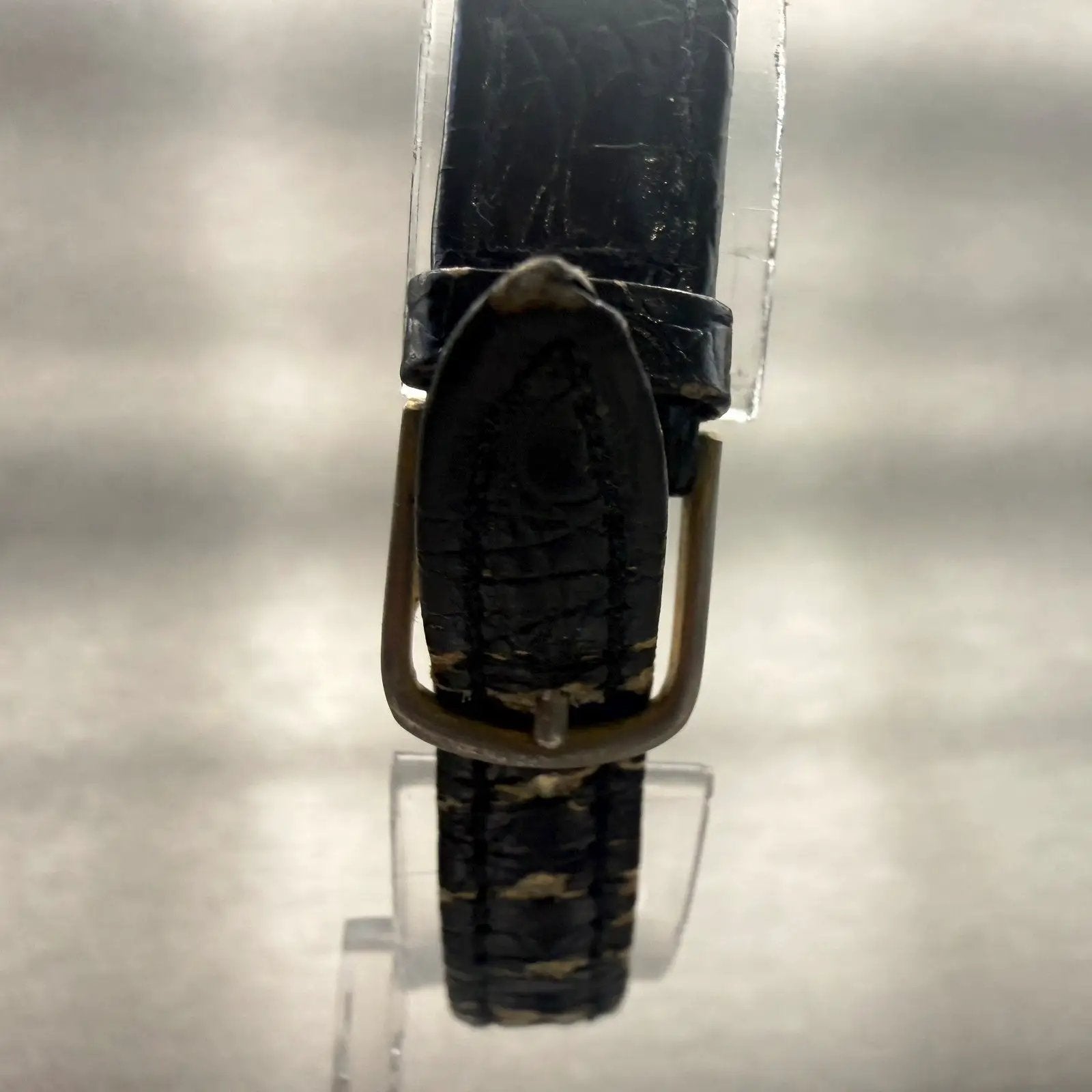 Seiko Tank Watch Women 18mm White Dial Gold Tone Rectangle 2Y00-5470 New Batt7