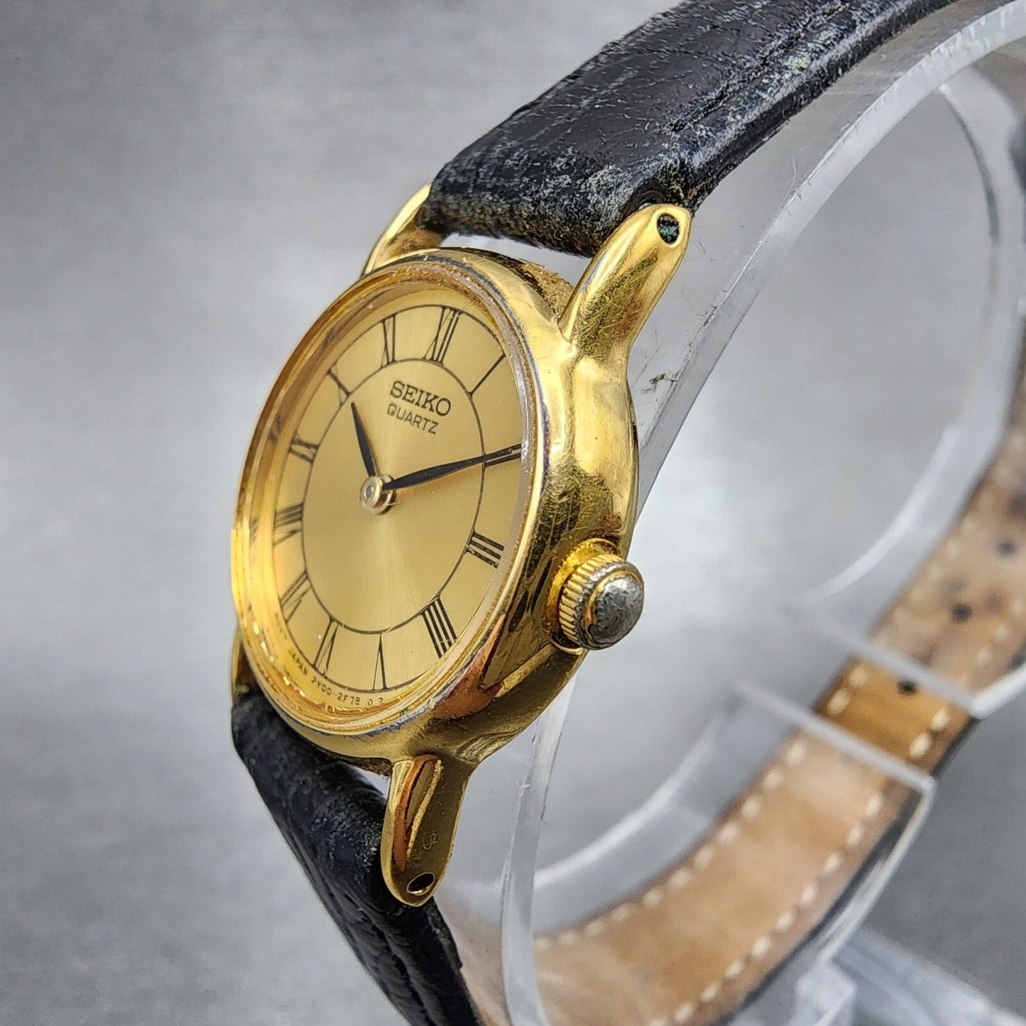 Seiko Watch Women 20mm Gold Dial Gold Tone Round 2Y000A10 New Battery2