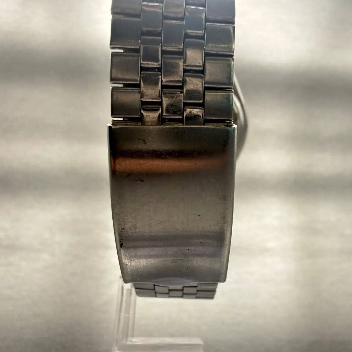 48304697
