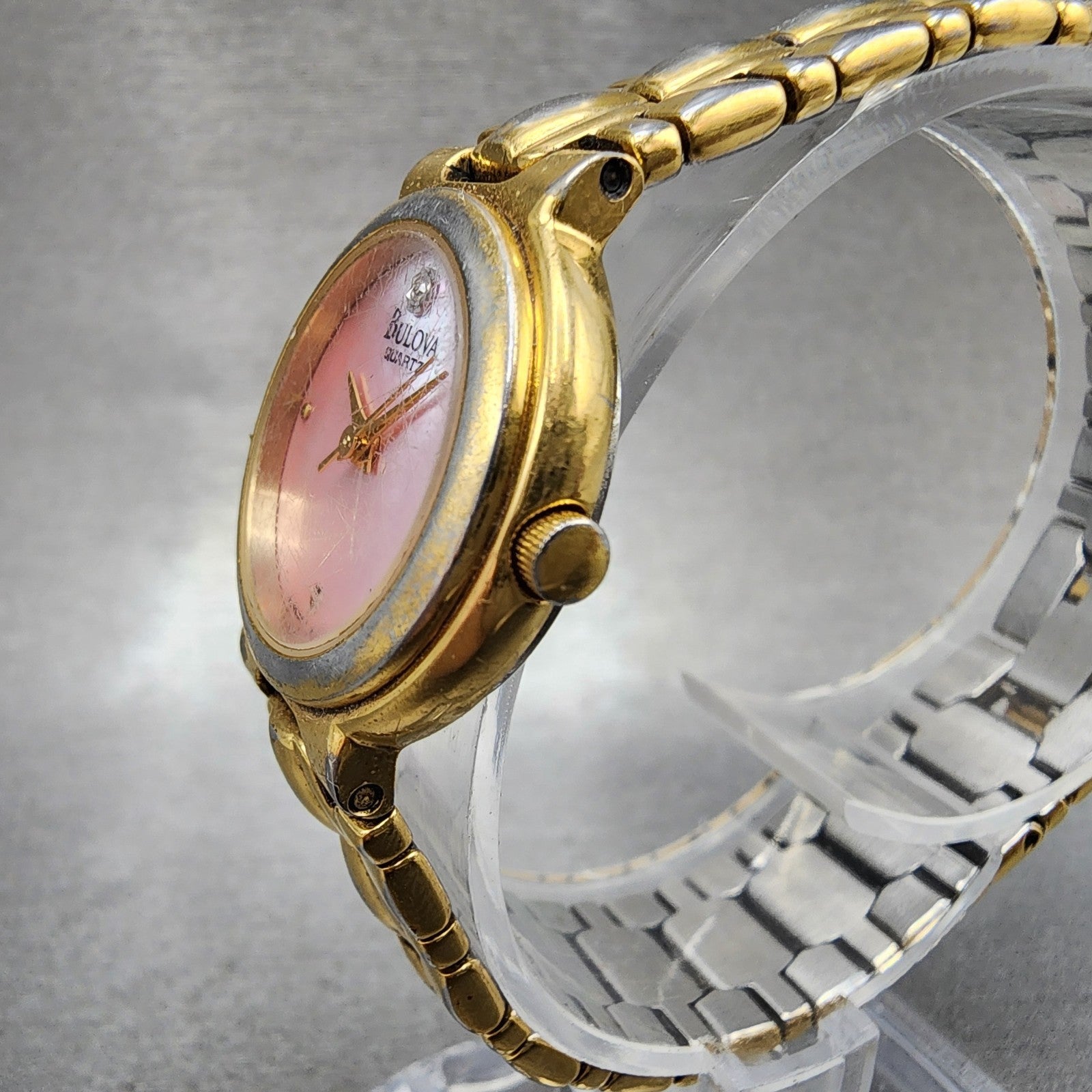 Bulova Diamond Watch Women 24mm MOP Dial Gold Tone Date 57p36 New Battery2