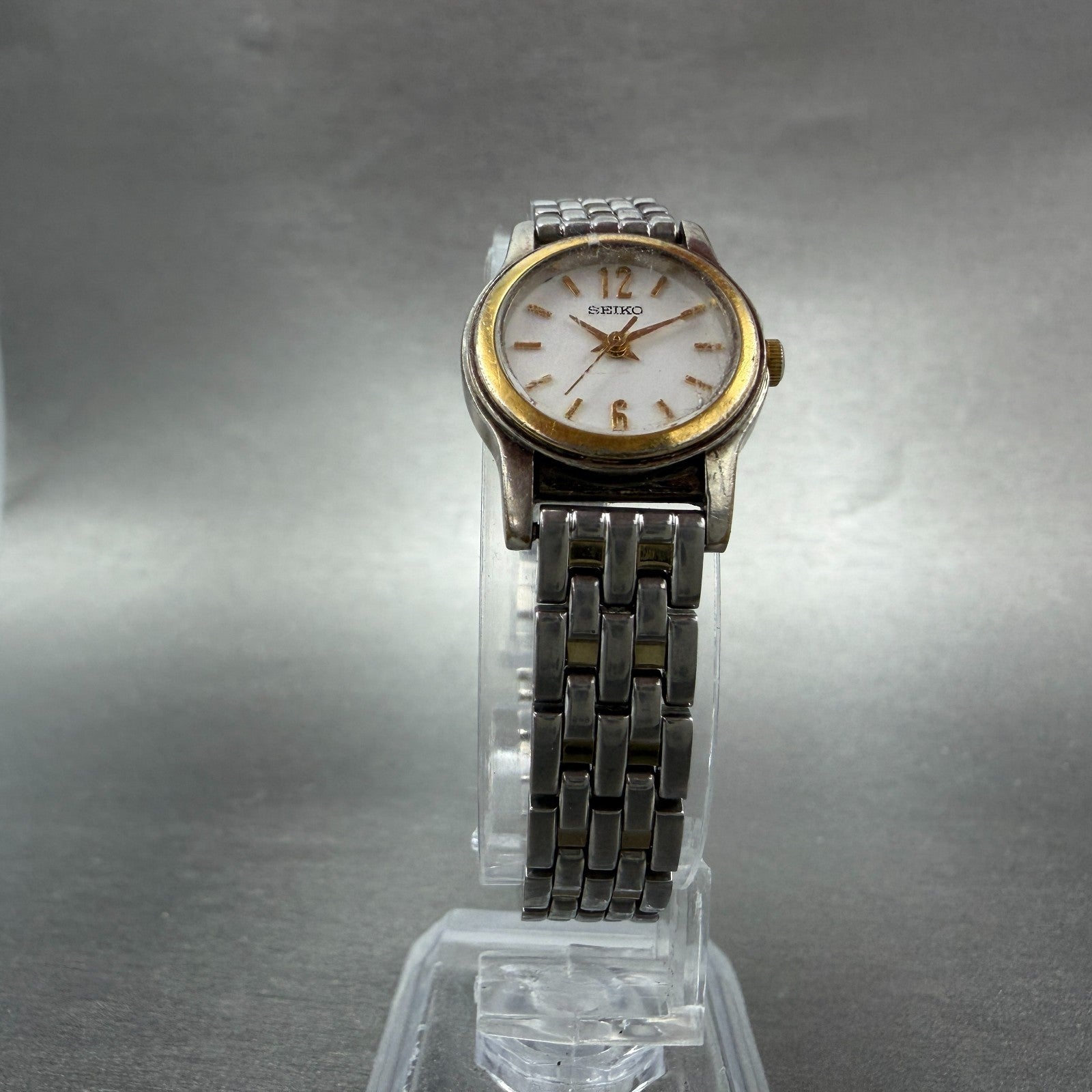 Seiko Watch Women 19mm White Dial Two Tone Round 1n01-0gd0 New Battery Vintage5