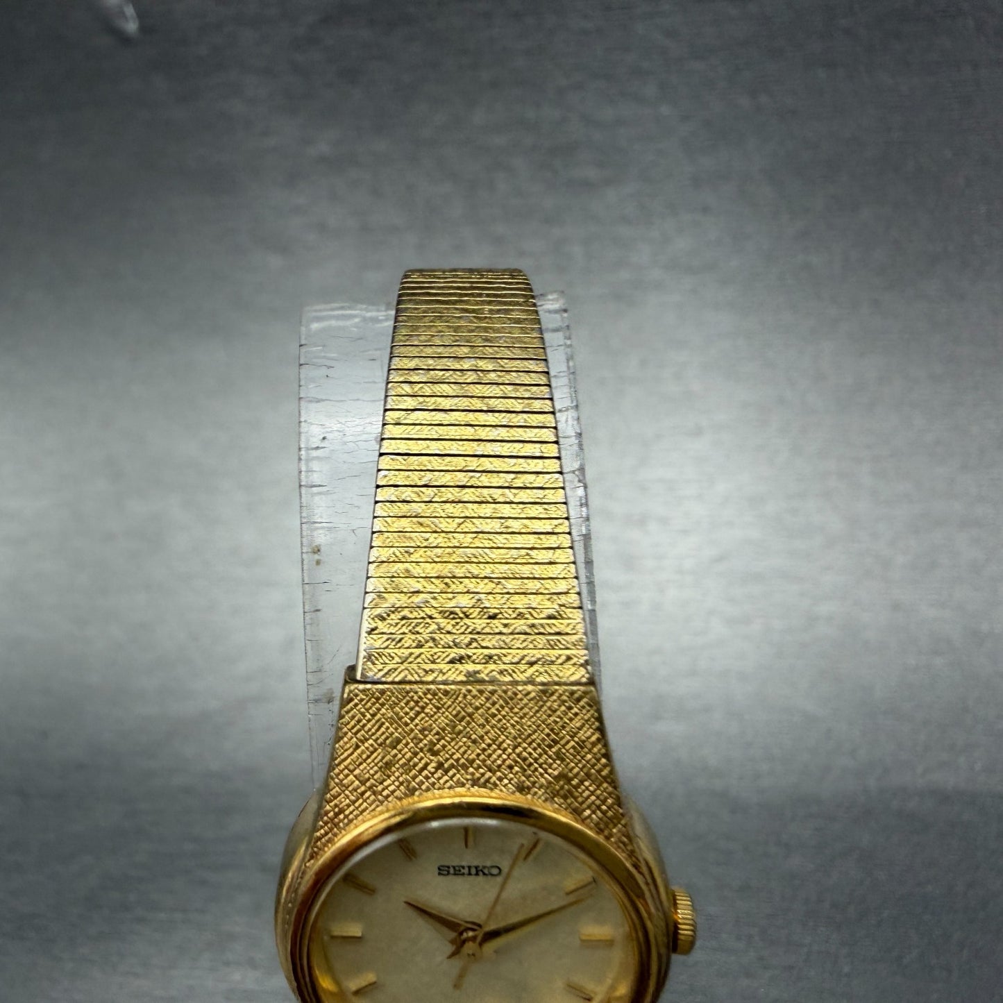 Seiko Watch Women 19mm Champagne Dial Gold Tone Round V401-1819 New Battery VTG4