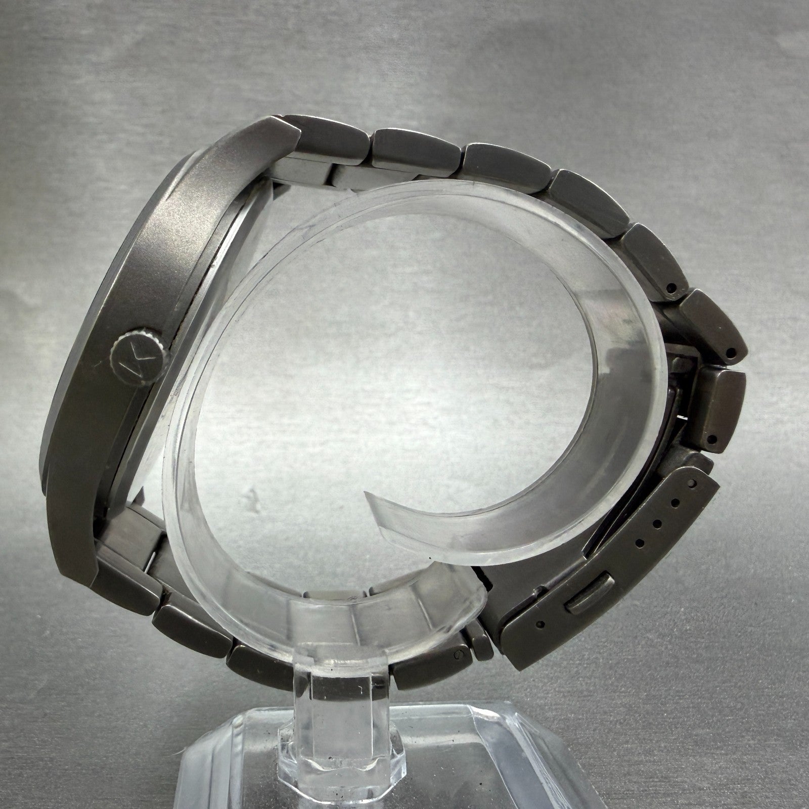 MVMT Classic Watch Men 45mm Gray Dial Gray Tone Date Round New Battery6