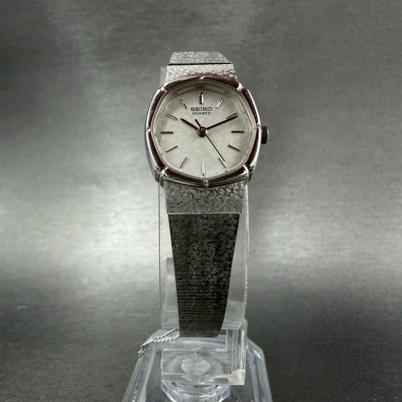 Seiko Watch Women 19mm Silver Dial Silver Tone Octagon 7321-5170 New Battery5