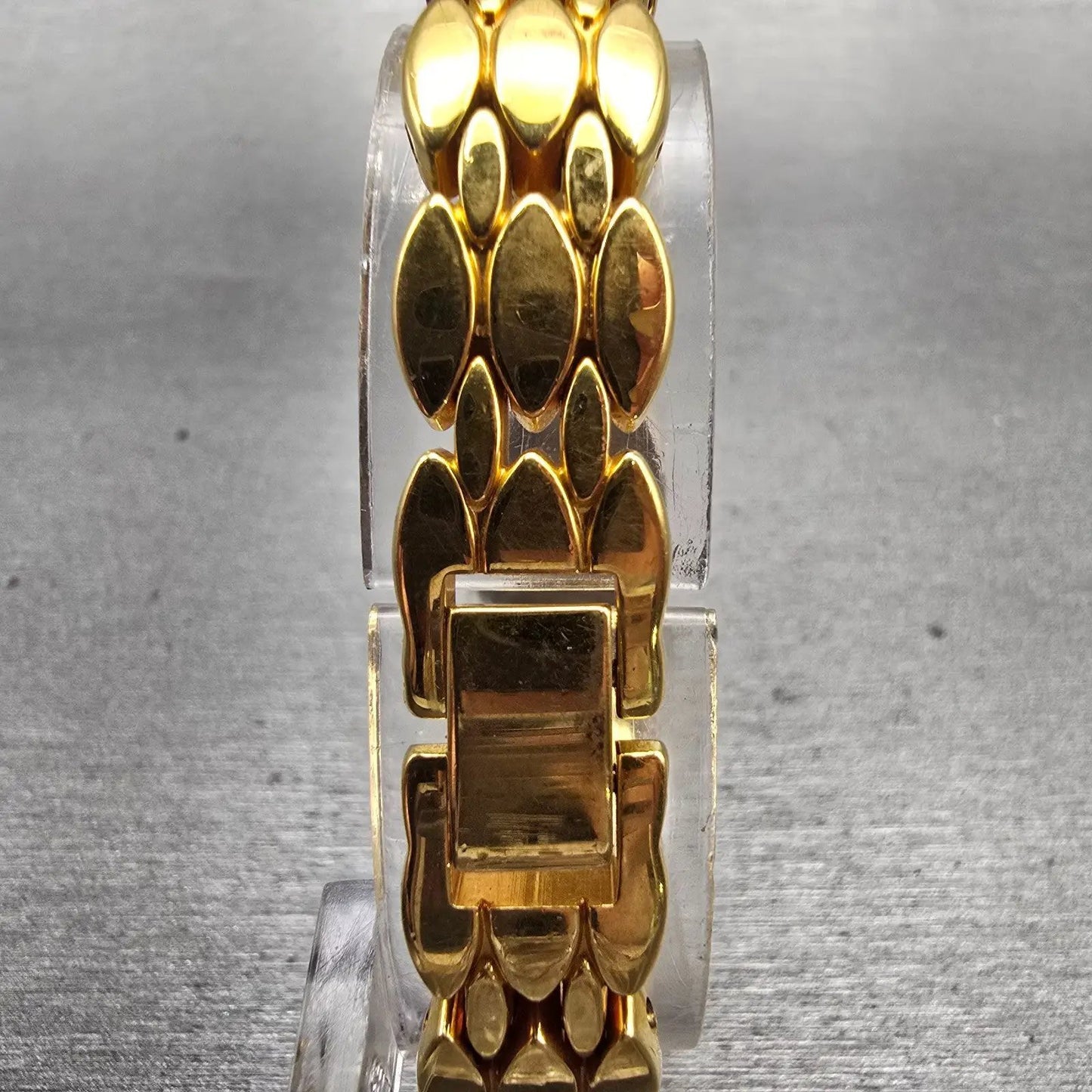 Seiko Watch Women 16mm White Dial Gold Tone Oval Y150-5P00 New Battery Vintage7
