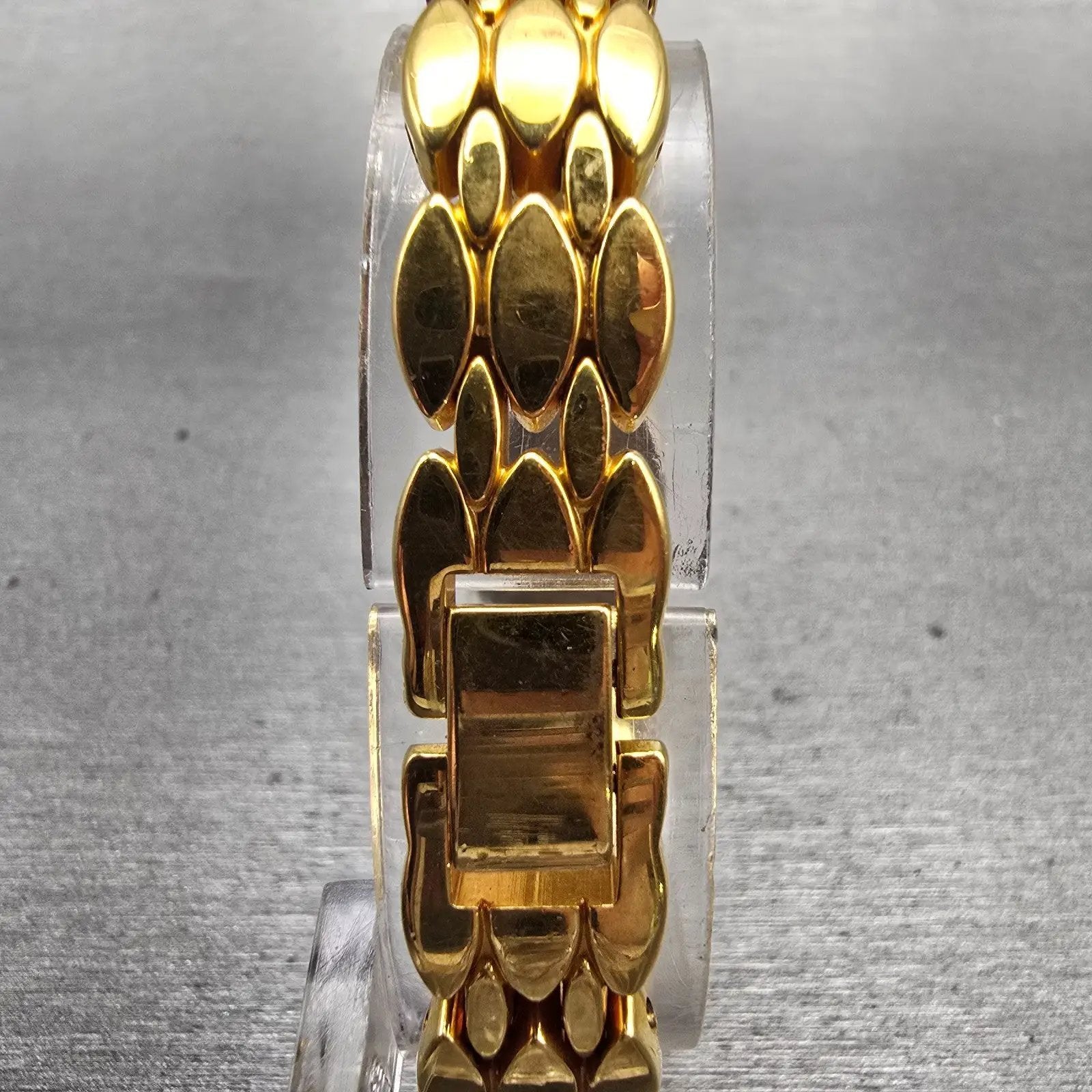 Seiko Watch Women 16mm White Dial Gold Tone Oval Y150-5P00 New Battery Vintage7