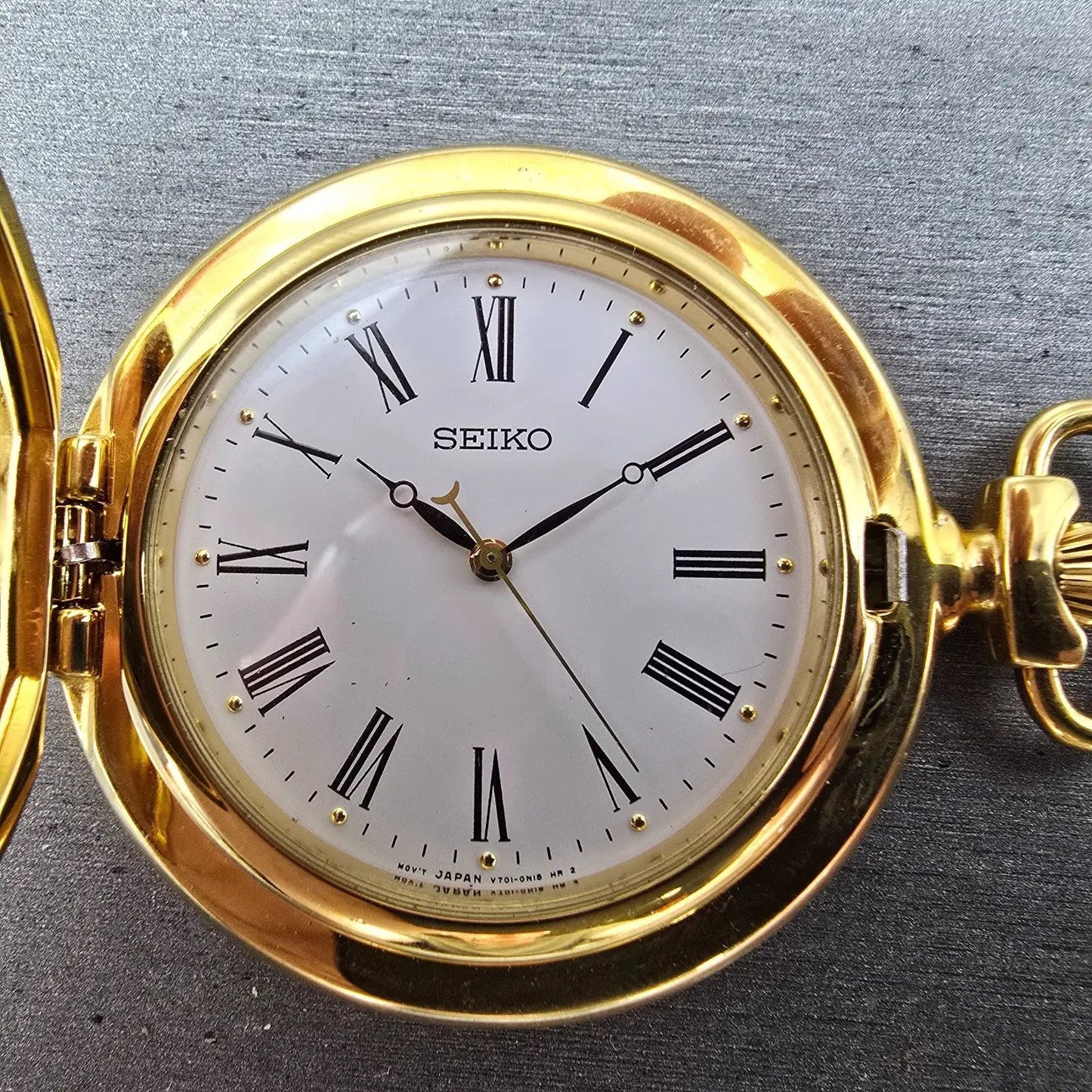 Seiko Pocket Watch Men 46mm White Dial Gold Tone Round V701-0B89 PARTS17