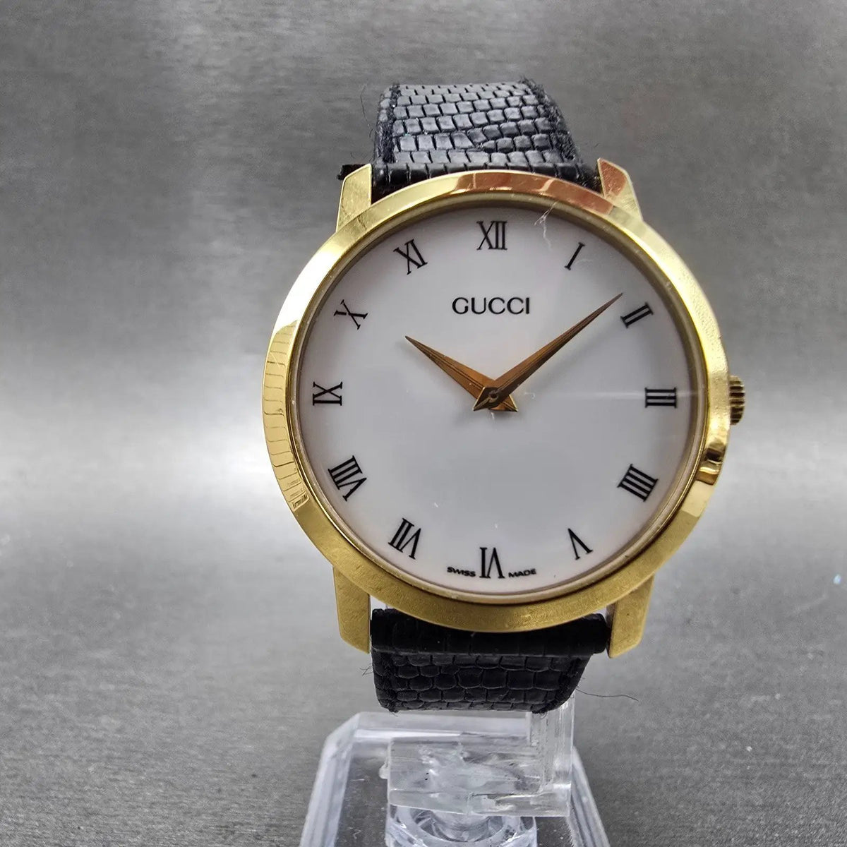 Gucci 2200M Watch Men 32mm White Dial Gold Plated Round New Battery VTG Roman5