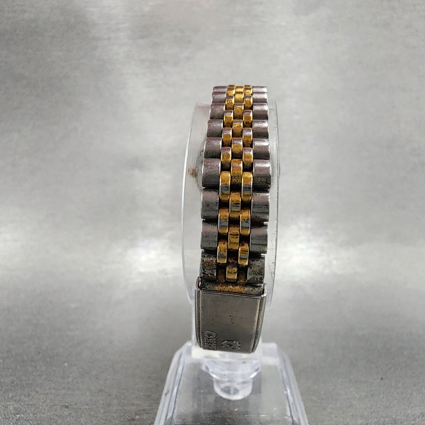 Seiko SQ Watch Women 24mm Blue Dial Two Tone Daydate Round New Battery KJ787