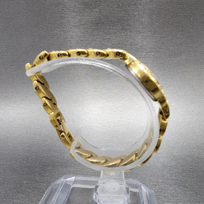Wittnauer Watch Women 19mm Gold Dial Gold Tone Round Crystal Accents New Battery
