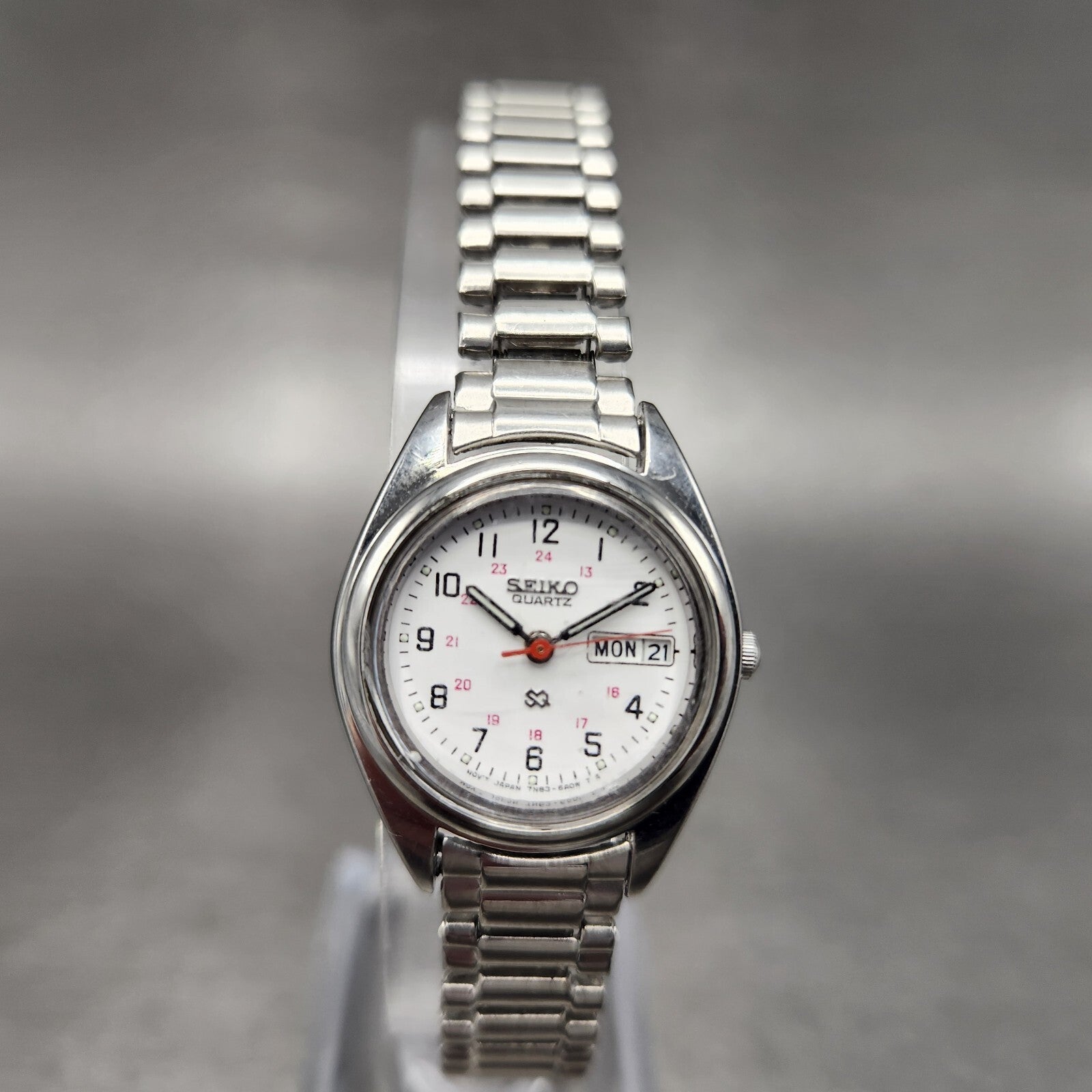 Seiko SQ Watch Women 24mm White Dial Silver Tone daydate 7n836a09 New battery1