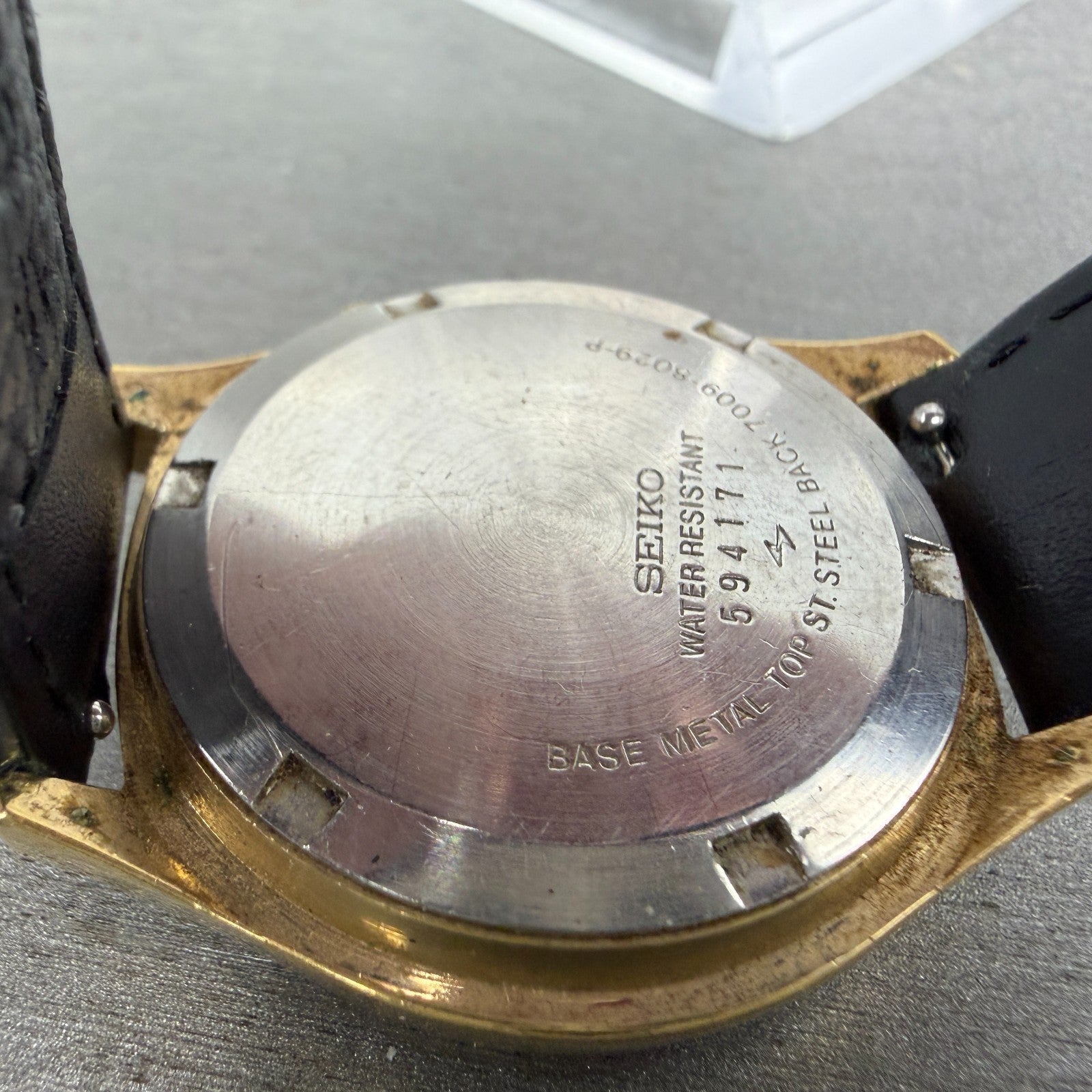 Seiko Automatic Watch Men 37mm Champagne Dial Gold Tone Daydate 7009-8029 Runs9